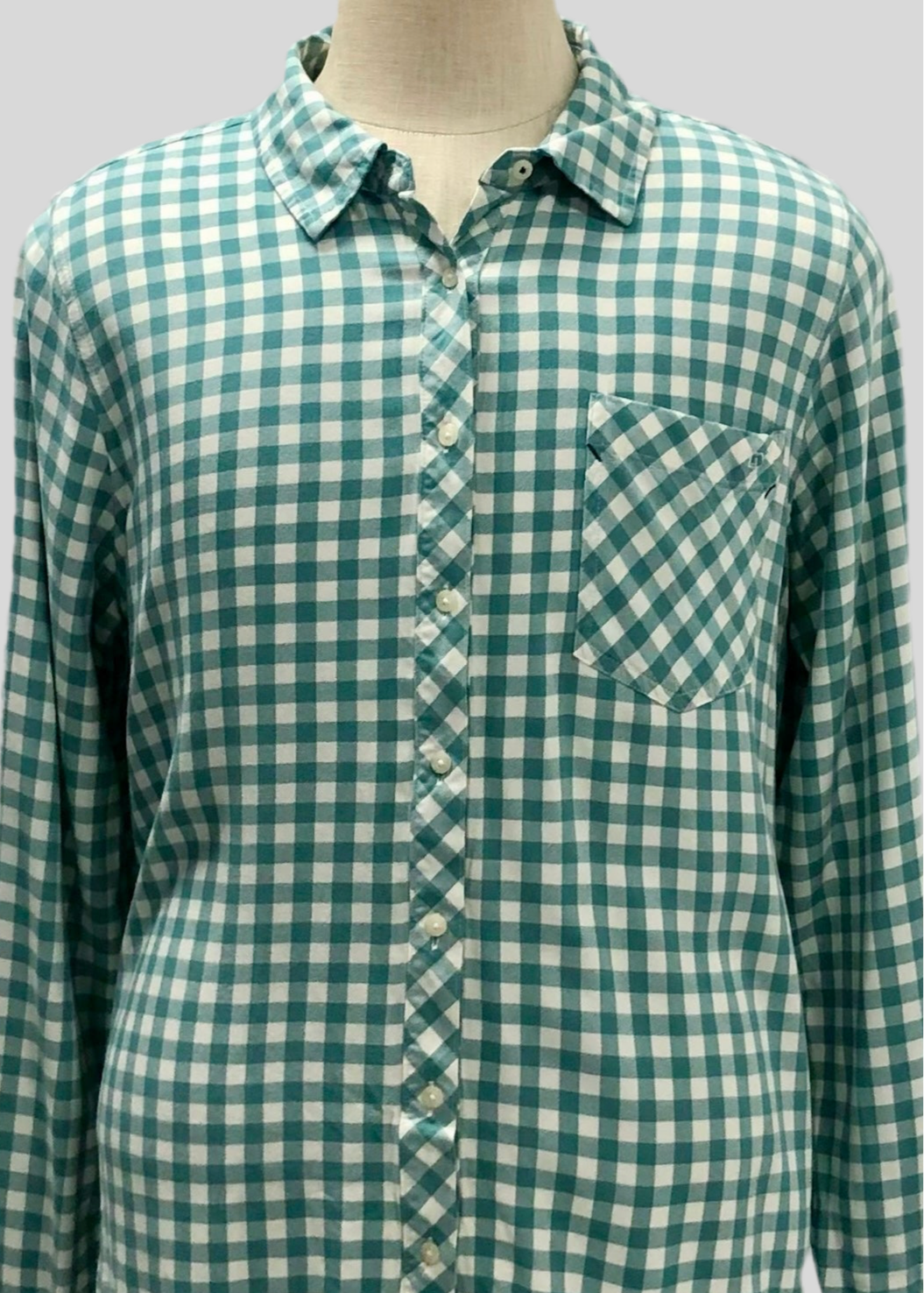 Camisa de mujer Vineyard Vines 🐳 con patrón de cuadros en rosado y blanco Talla XXL (18) Entalle Regular