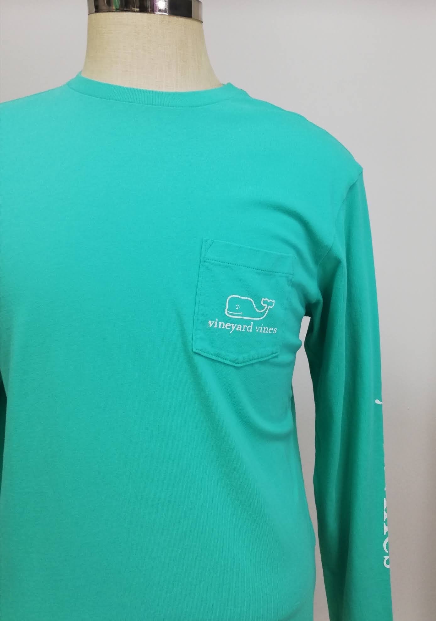 Camiseta de bolsillo Vineyard Vines 🐳 color turquesa con Diseño de ballena en blanco Talla M