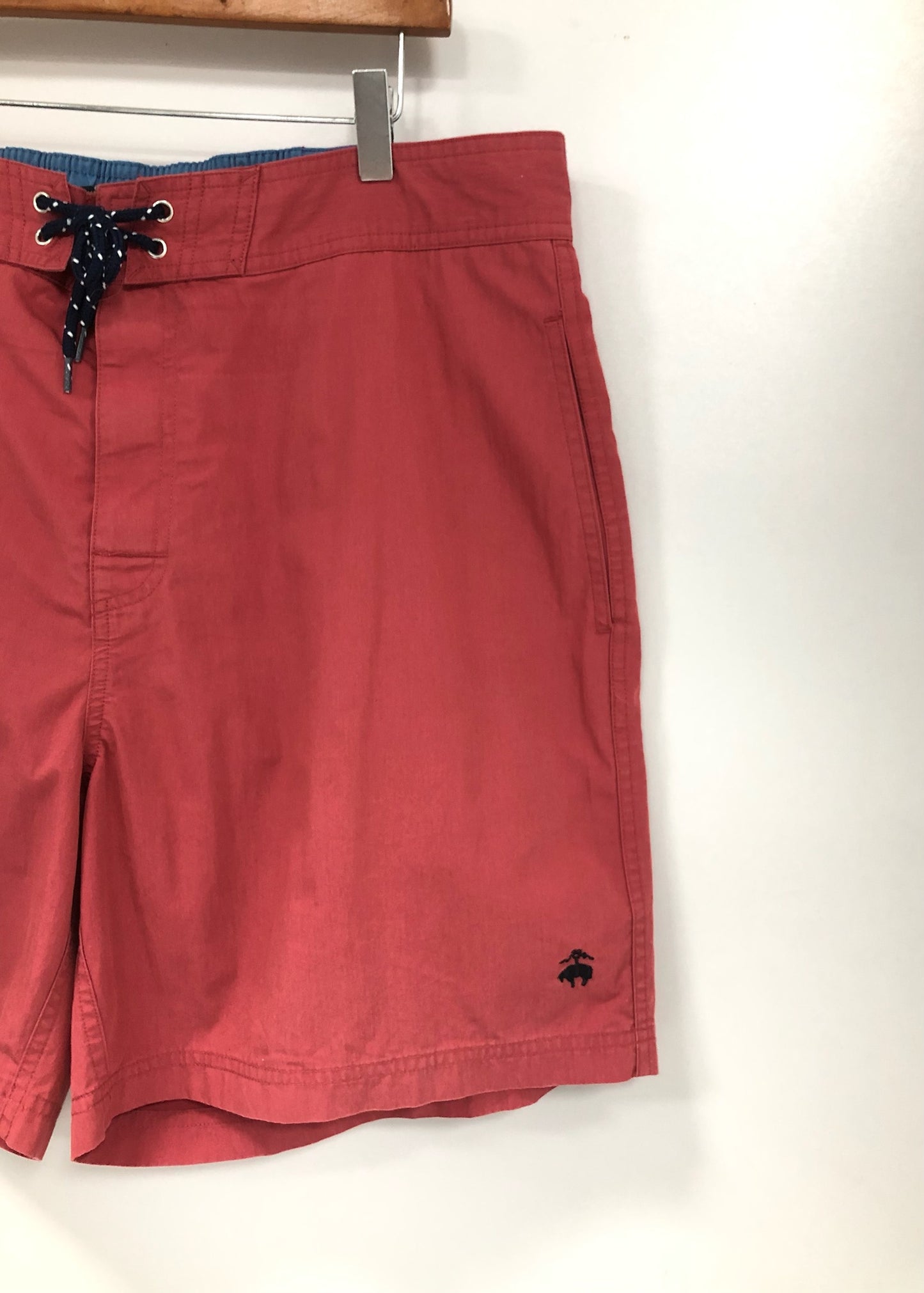 Short de baño Brooks Brothers 🐑 color rojo magenta talla L