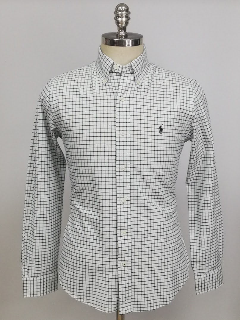 Camisa Polo Ralph Lauren 🏇🏼 color blanco con patrón de cuadros en color negro Talla M Entalle Regular (ver descripción)