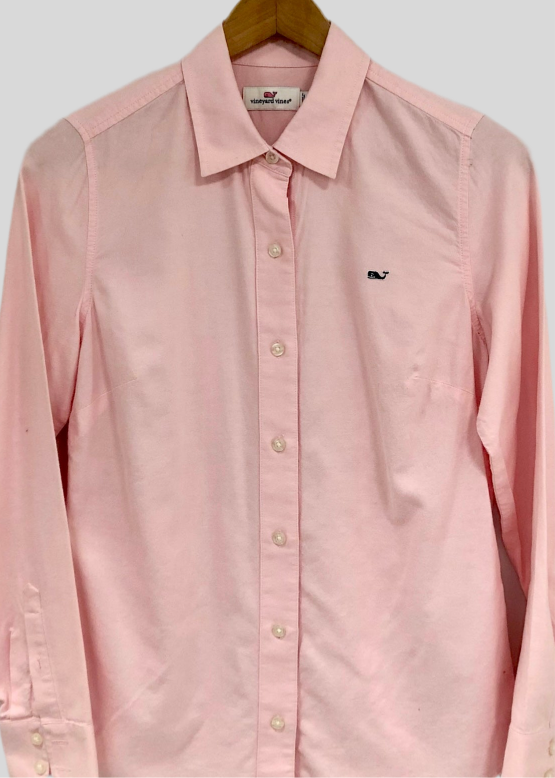 Camisa de mujer Vineyard Vines 🐳 Color rosado claro Talla XS (0) Entalle Regular