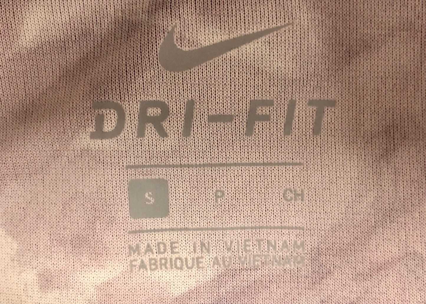 Camiseta de entrenamiento cuello redondo Nike ✔️ Diseño de grafitti en color gris claro y oscuro Talla S