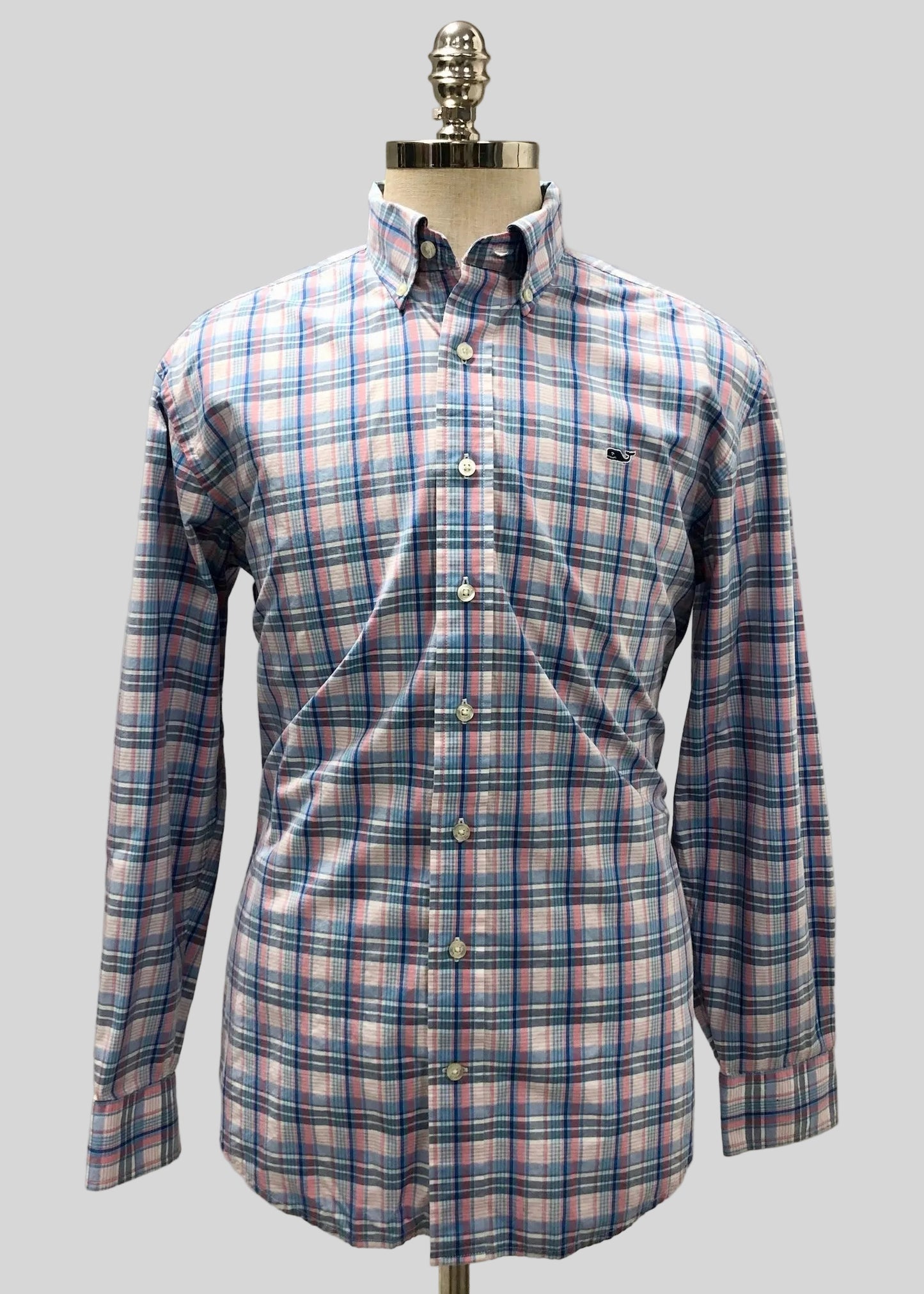 Camisa de botones Vineyard Vines 🐳 Color blanco de cuadros en color rosado y azul Talla M Entalle Regular