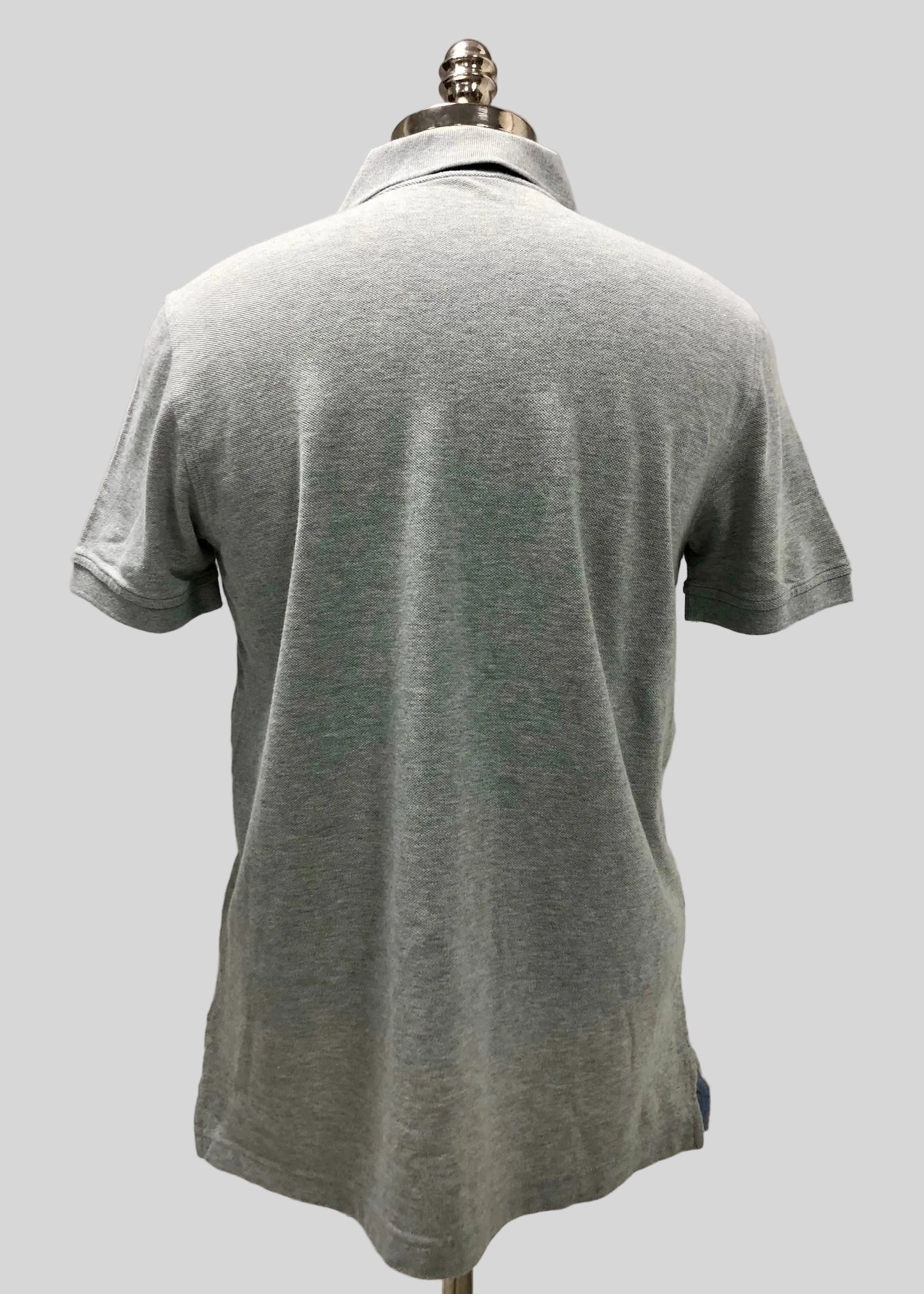 Camiseta Polo Brooks Brothers 🐑 color gris claro Talla M Entalle Slim Fit