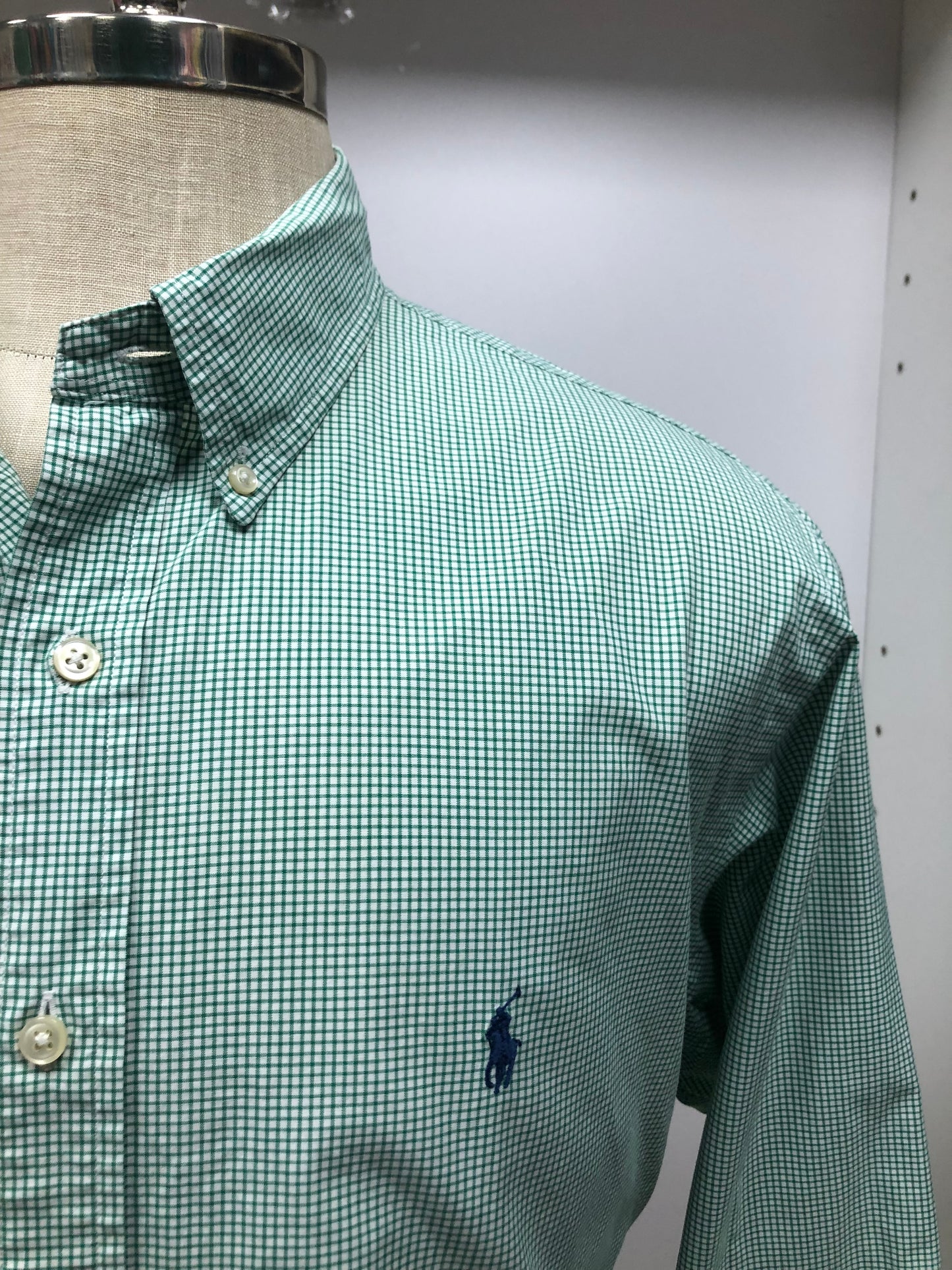Camisa Polo Ralph Lauren 🏇🏼 con patron de cuadros finos verde y blanco Talla XXL Entalle Custom Fit (ver descripción)