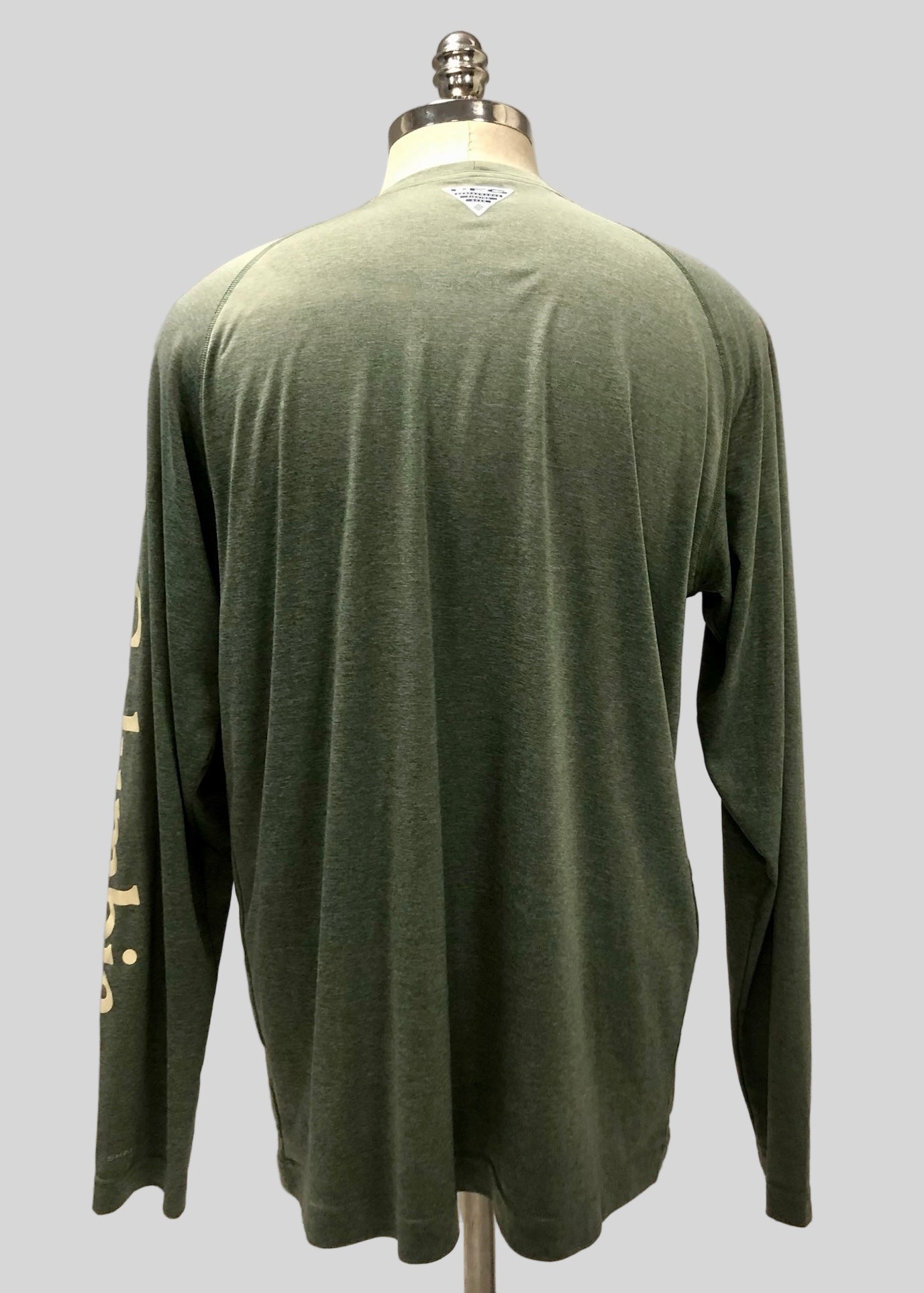 Camiseta cuello redondo Columbia 🔷 color verde oliva manga larga Talla L