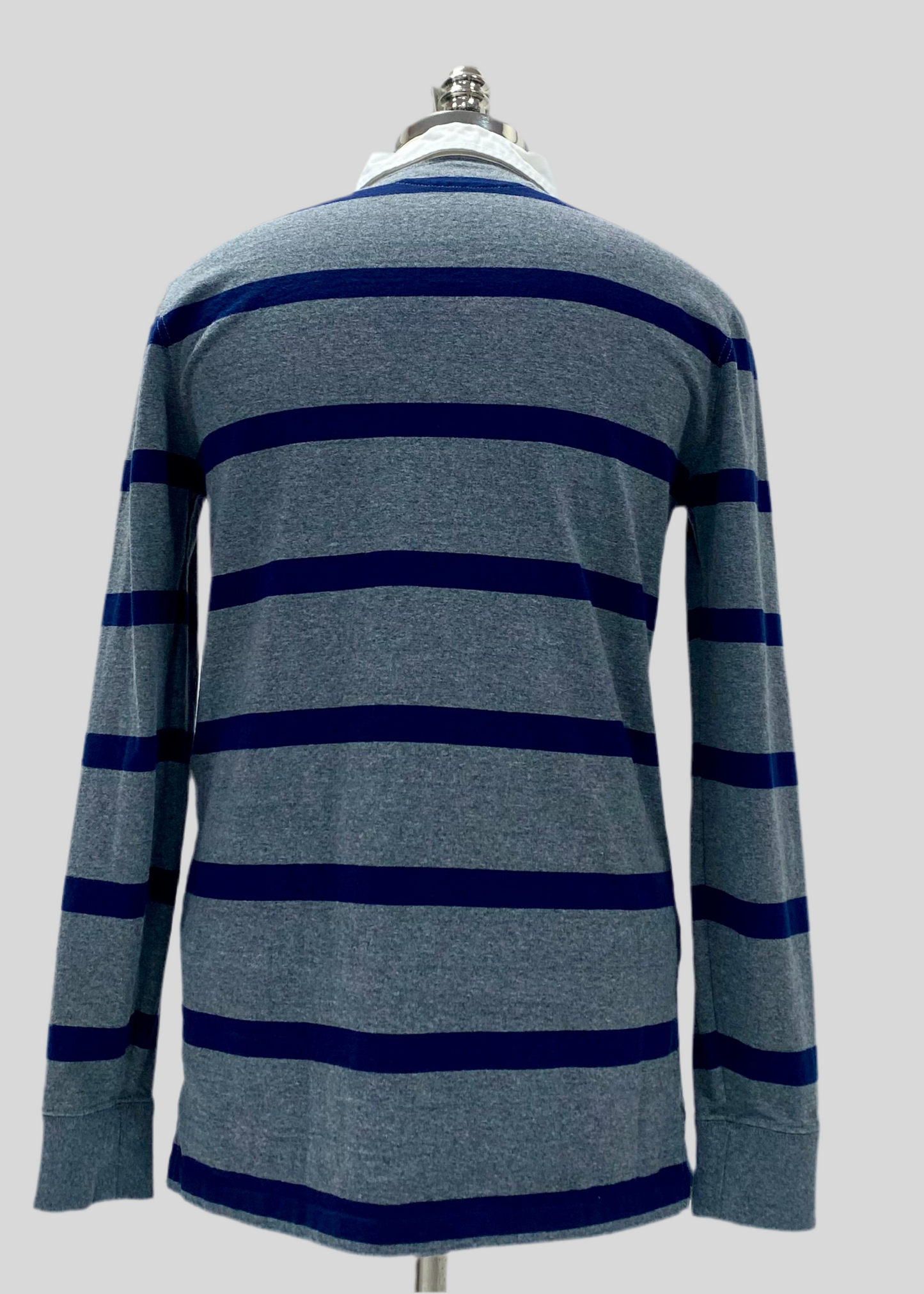 Camiseta Polo Ralph Lauren 🏇🏼color gris oscuro y rayas en azul navy Talla S Entalle Clásico