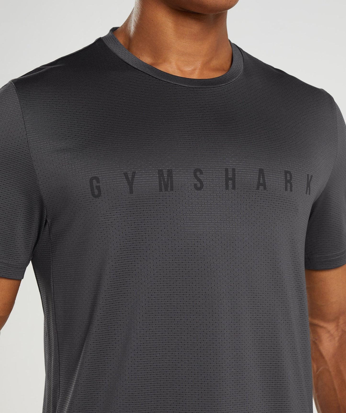 Camiseta de entrenamiento cuello redondo Gymshark 🏋🏽 color gris oscuro manga corta Talla XL