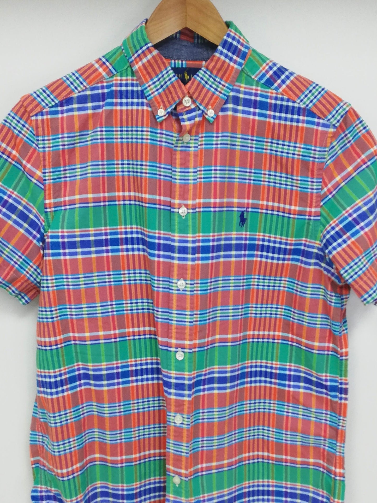 Camisa Polo Ralph Lauren 🏇🏼 color patron de cuadros en naranja, azul, verde y blanco Talla XL (18) de niño Entalle Regular