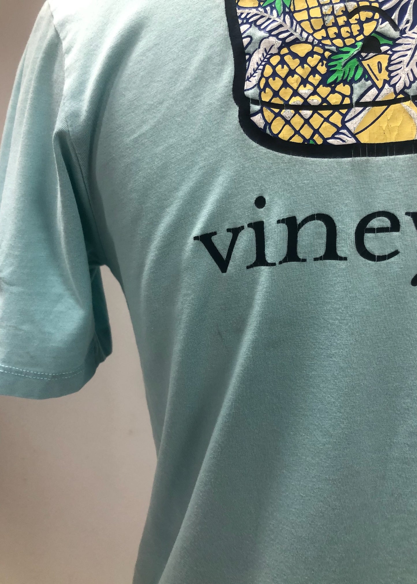 Camiseta cuello redondo Vineyard Vines 🐳 color verde con diseño de ballena en Talla S