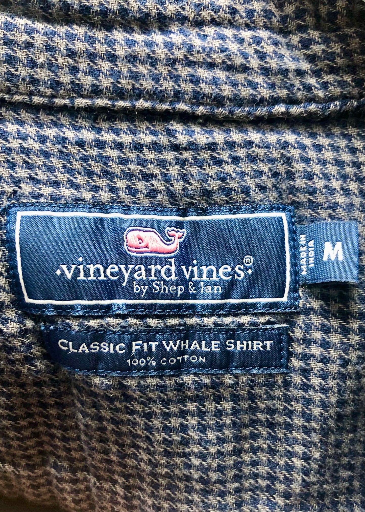 Camisa de botones Vineyard Vines 🐳 Tela de flanel de cuadros en color gris y azul navy Talla M Entalle Clásico