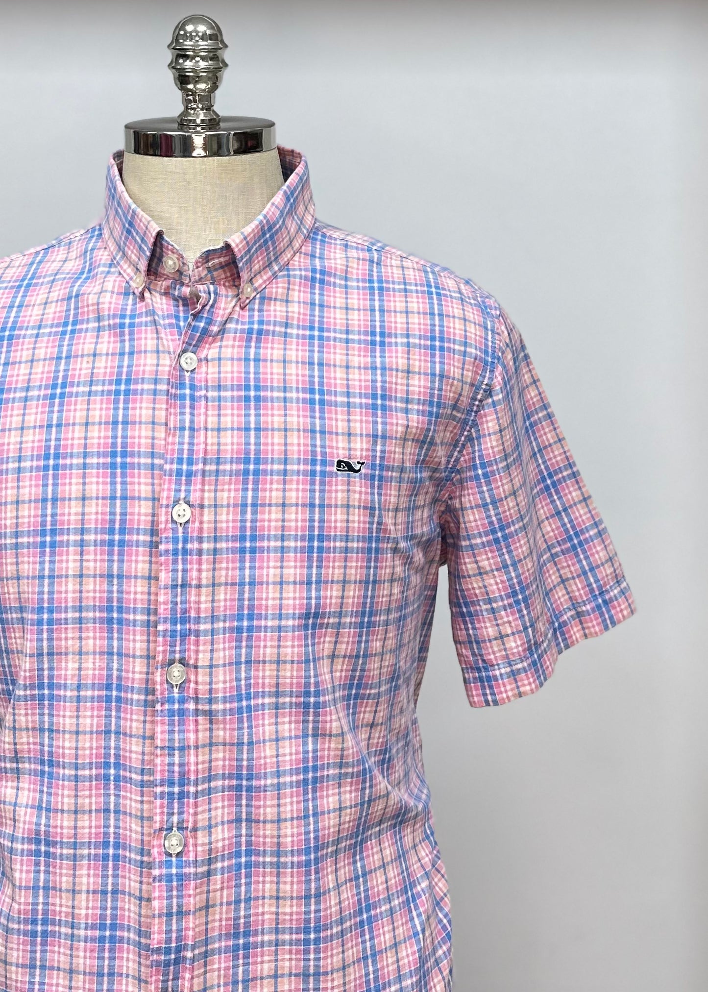 Camisa de botones Vineyard Vines 🐳 con patrón de cuadros en color rosado, celeste y blanco Talla XL Entalle Slim Fit