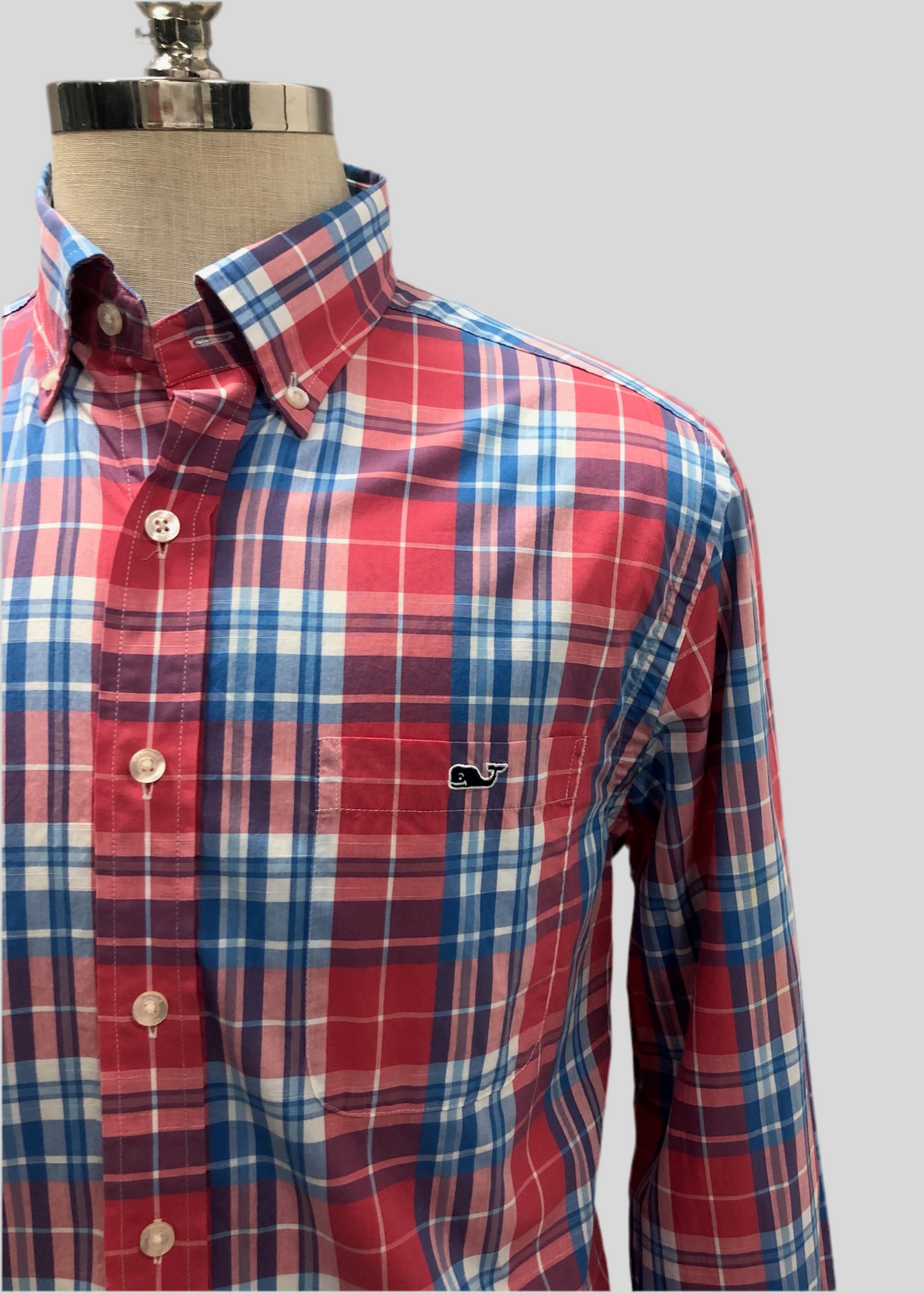 Camisa de botones Vineyard Vines 🐳 de cuadros en color rojo, azul y blanco Talla M Entalle Slim Fit