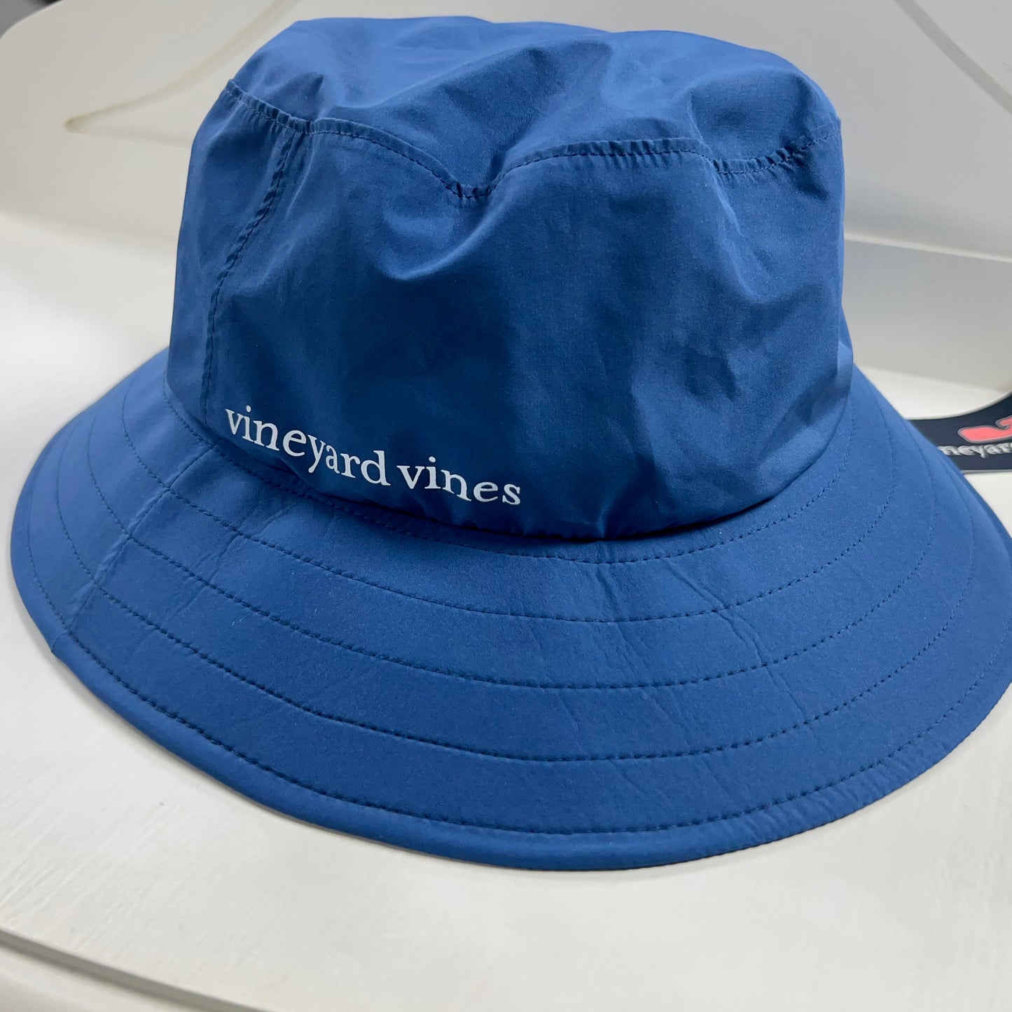 Sombrero Vineyard Vines 🐳 color Azul  Con protección solar Talla OS