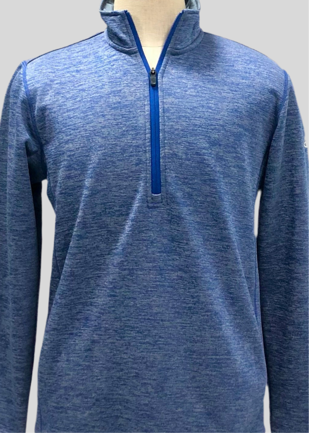 Sueter Jersey Adidas 🏃🏻 color azul y gris degradado con logo en color blanco Talla M