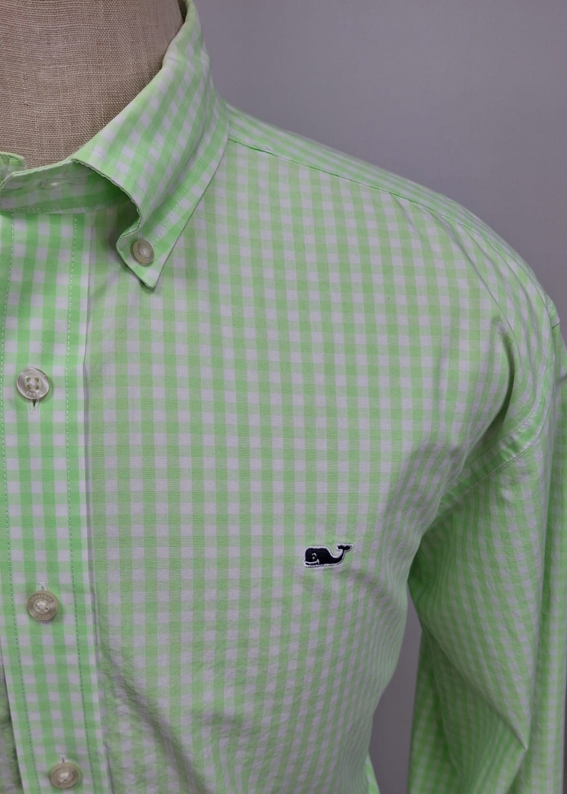 Camisa de botones Vineyard Vines 🐳 colon patrón de cuadros en color verde claro y blanco Talla XL Entalle Regular