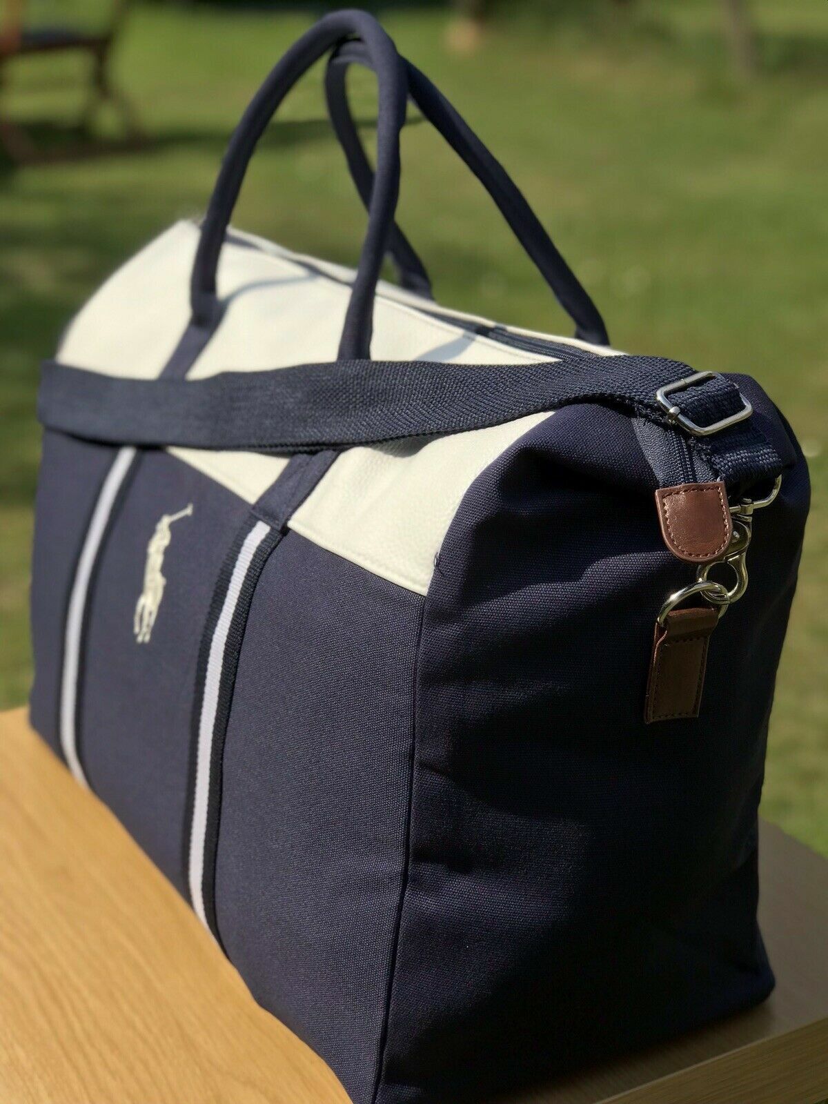 Bolso Edición Limitada de la colección Ralph Lauren Fragrance 🏇 Color azul navy con blanco