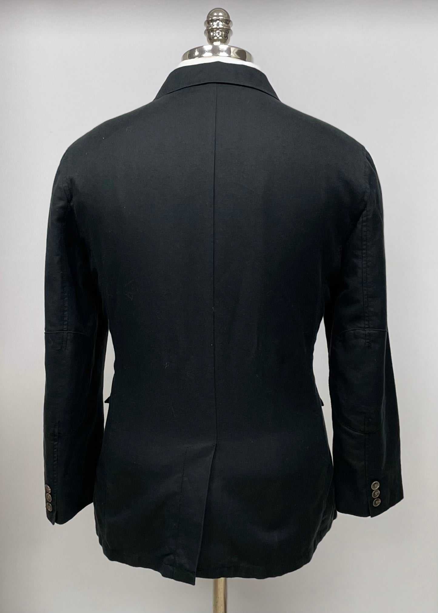 Chaqueta Blazer Armani Exchange 🇮🇹 de Corte Slim Fit en tono negro Talla Large