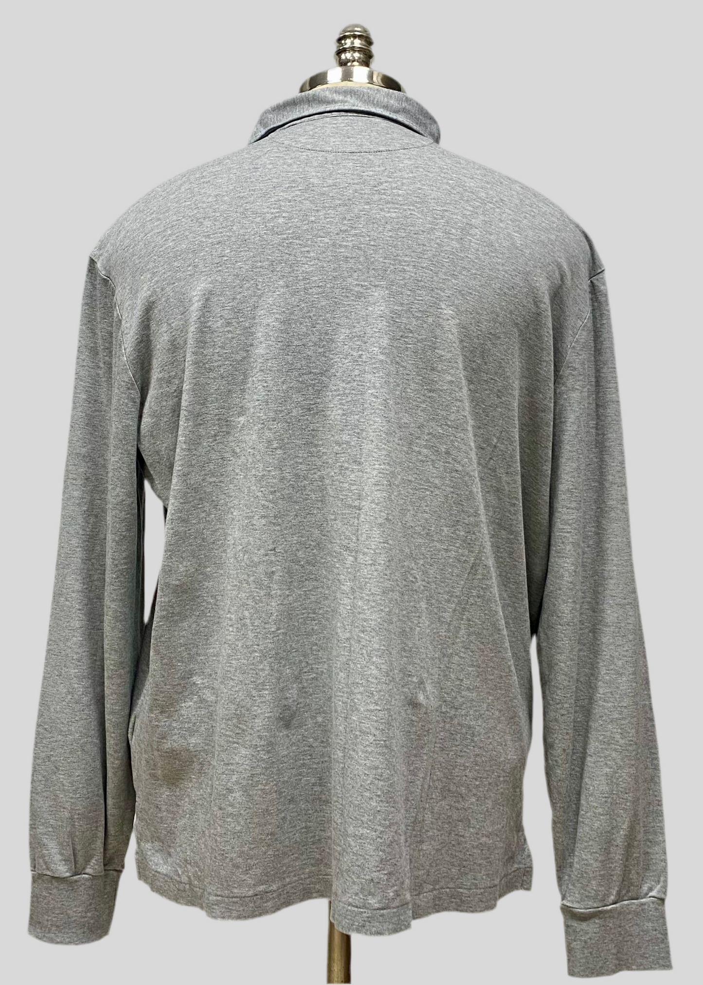 Camiseta Polo Ralph Lauren 🏇🏼color gris claro Manga larga Talla L Entalle Clásico