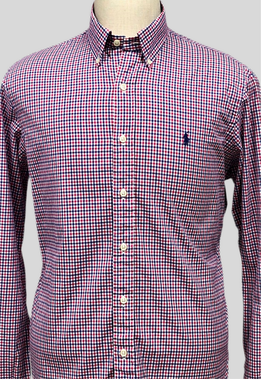 Camisa Polo Ralph Lauren 🏇🏼 Color Blanco con patron de cuadros en color rojo y azul navy Talla M Entalle Slim Fit