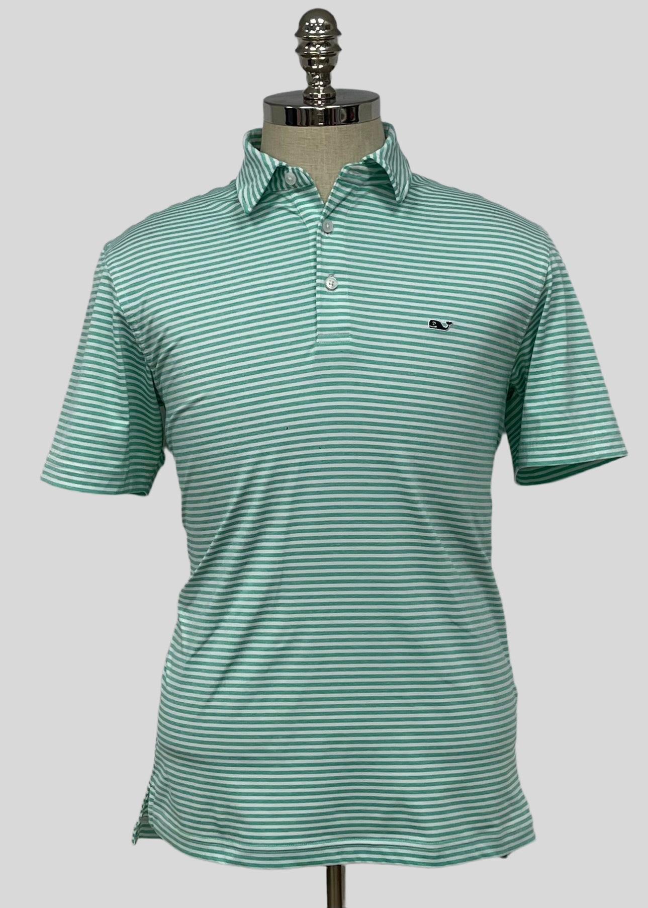 Camiseta Polo Vineyard Vines 🐳 Performance color blanco con rayas en verde claro Talla S Entalle Regular