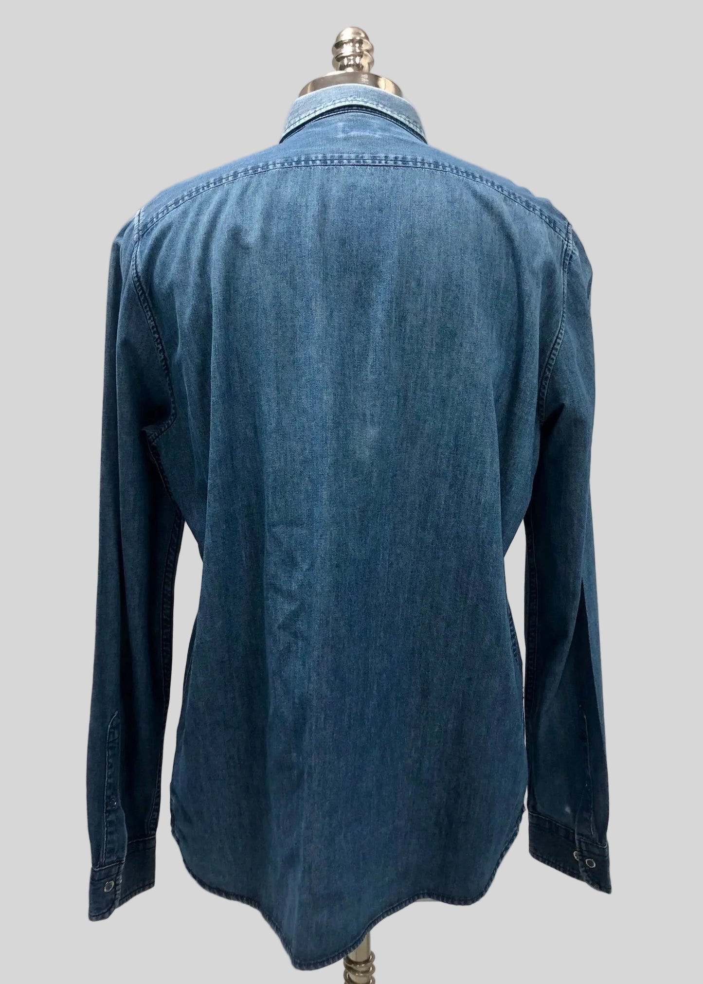 Camisa de botones Lacoste 🐊 De jeans color azul oscuro Talla XL Entalle Regular