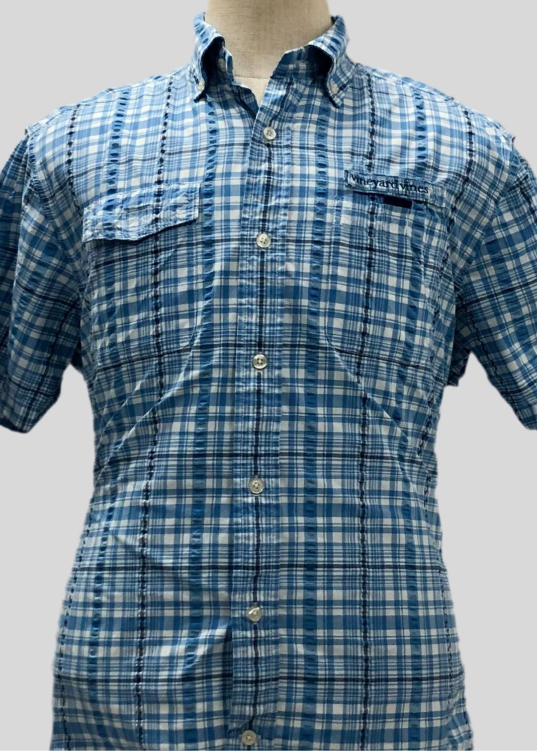 Camisa Vineyard Vines 🐳 Modelo Harbor de cuadro en color azul y blanco Talla M Entalle regular