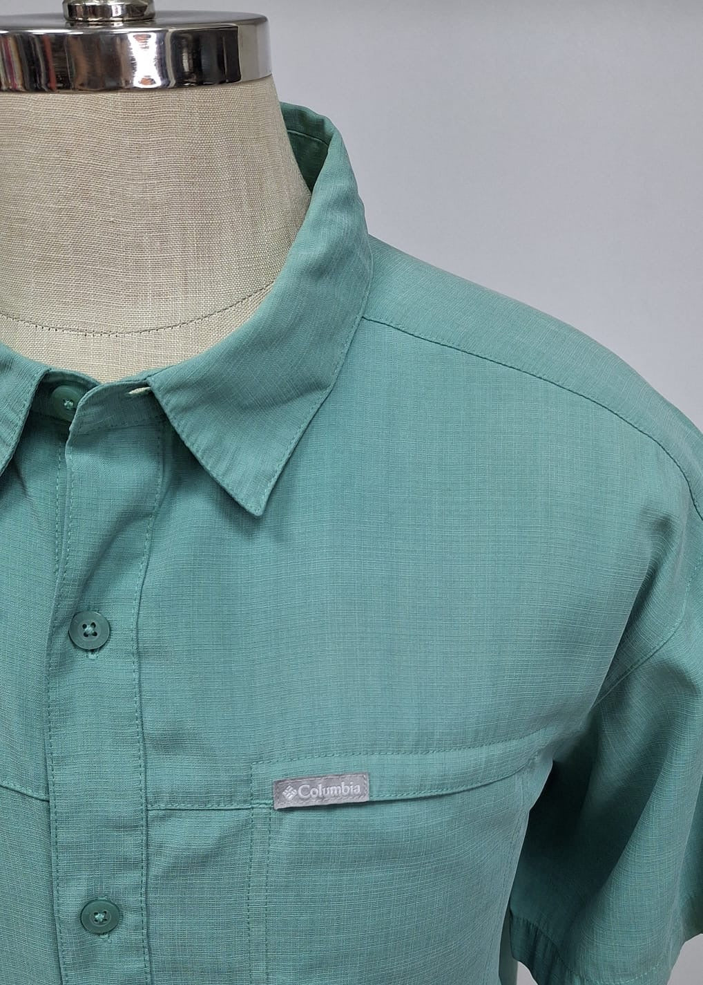 Camisa Columbia 🔹color verde aqua Manga corta Talla XL