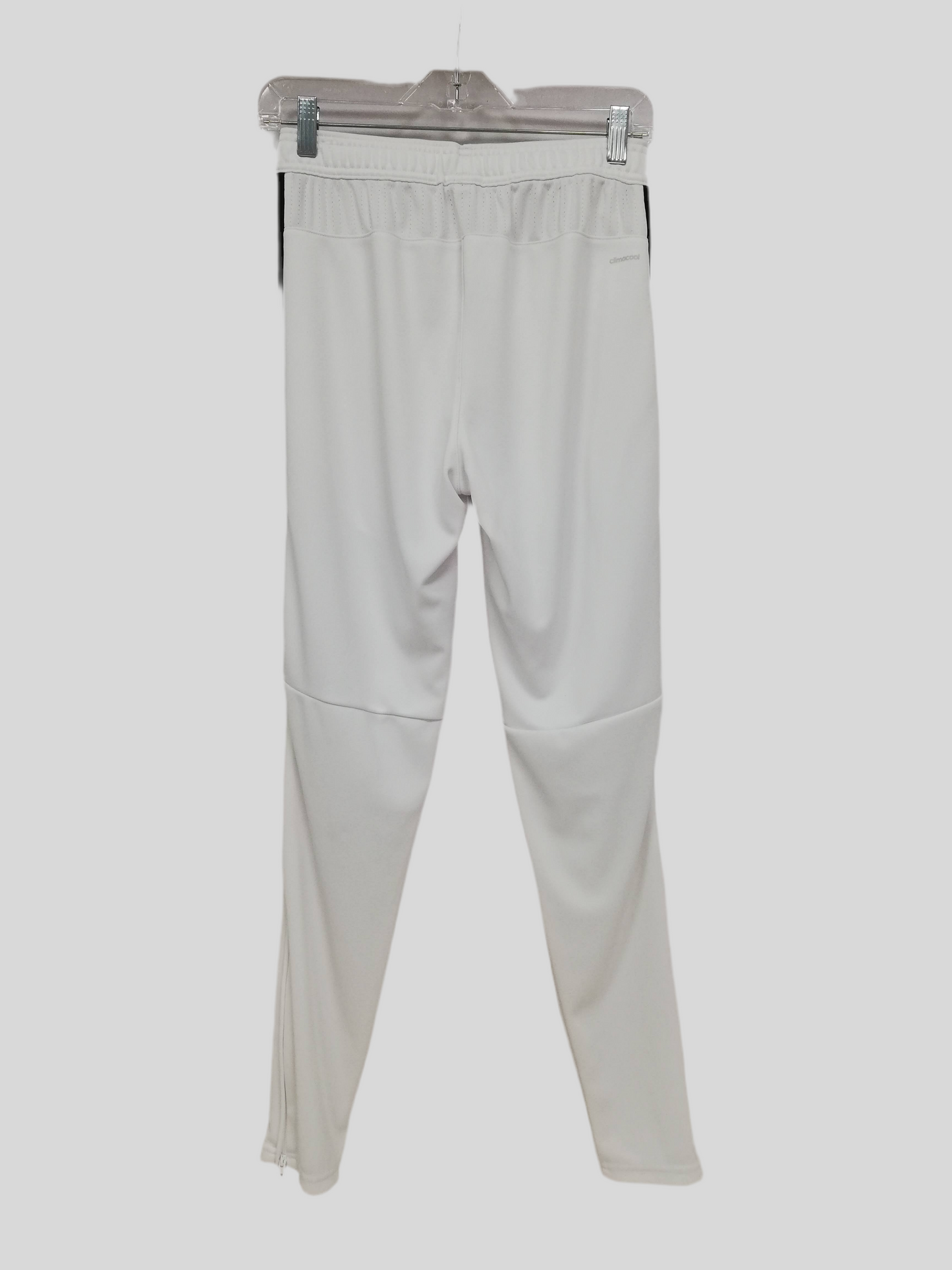 Pantalon Jogger marca Adidas 🏃🏻‍♂️ en color blanco con lineas laterales en negro Talla S