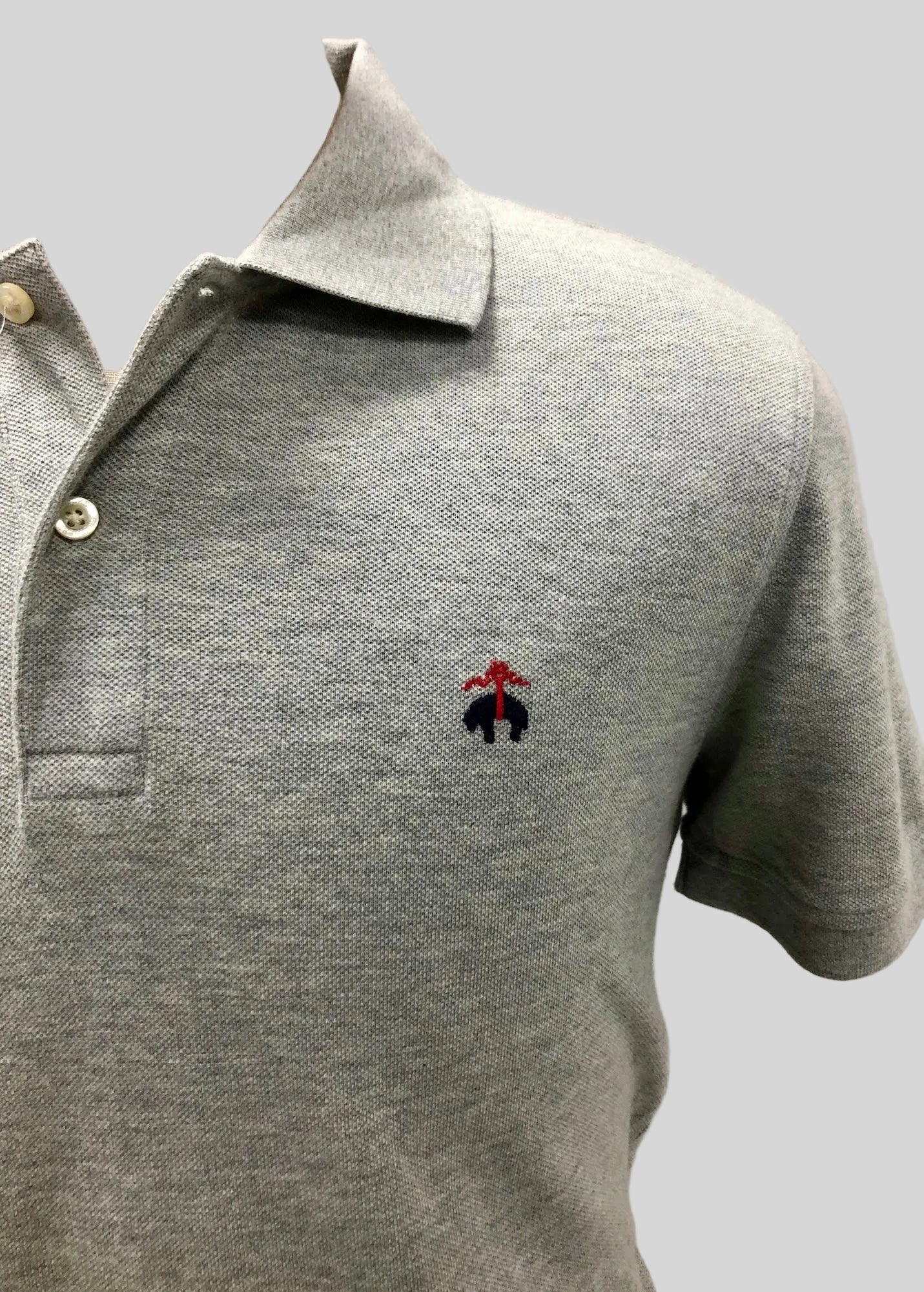Camiseta Polo Brooks Brothers 🐑 color gris claro Talla M Entalle Slim Fit