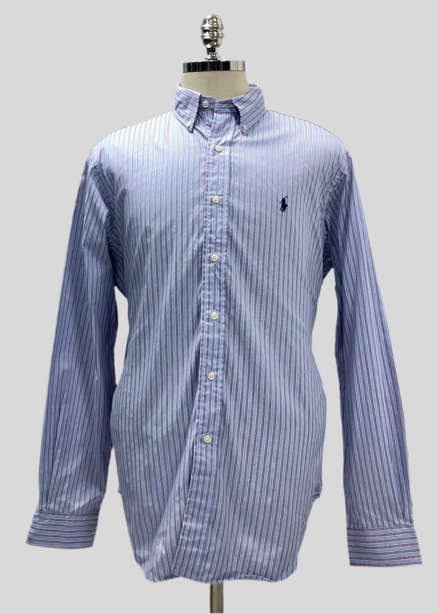 Camisa Polo Ralph Lauren 🏇🏼 color celeste con rayas en color rosado y blanco Talla L Entalle Clásico