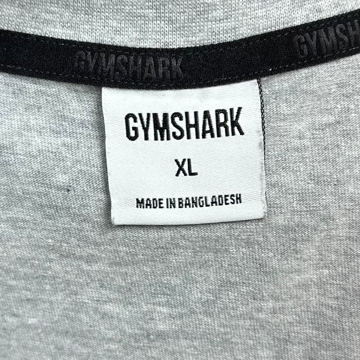 Camiseta cuello redondo Gymshark 🏋🏽 color gris claro manga larga Talla XL