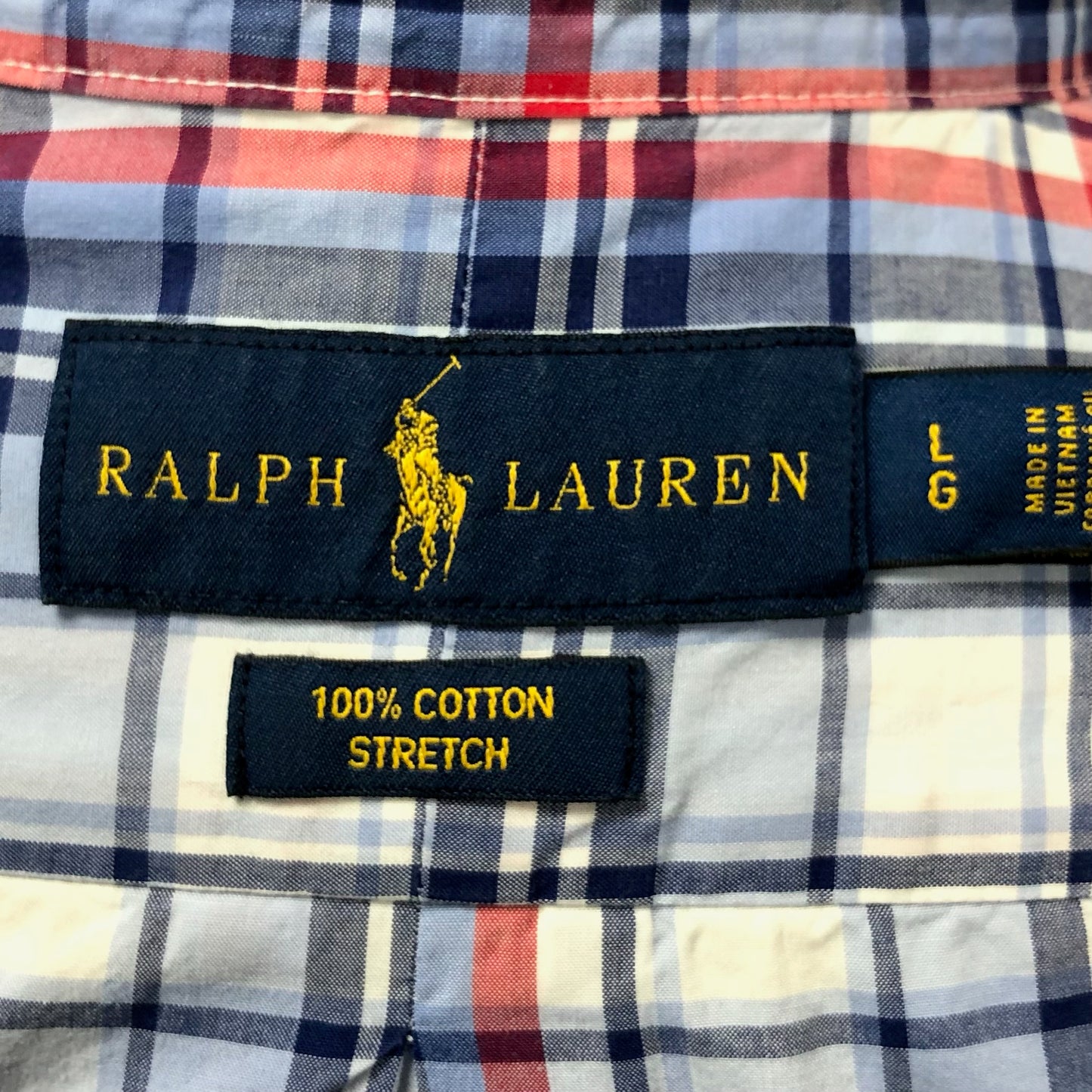Camisa de botones Polo Ralph Lauren 🏇🏼 color blanco con patron de cuadros rojo y azul Talla L Entalle Regular
