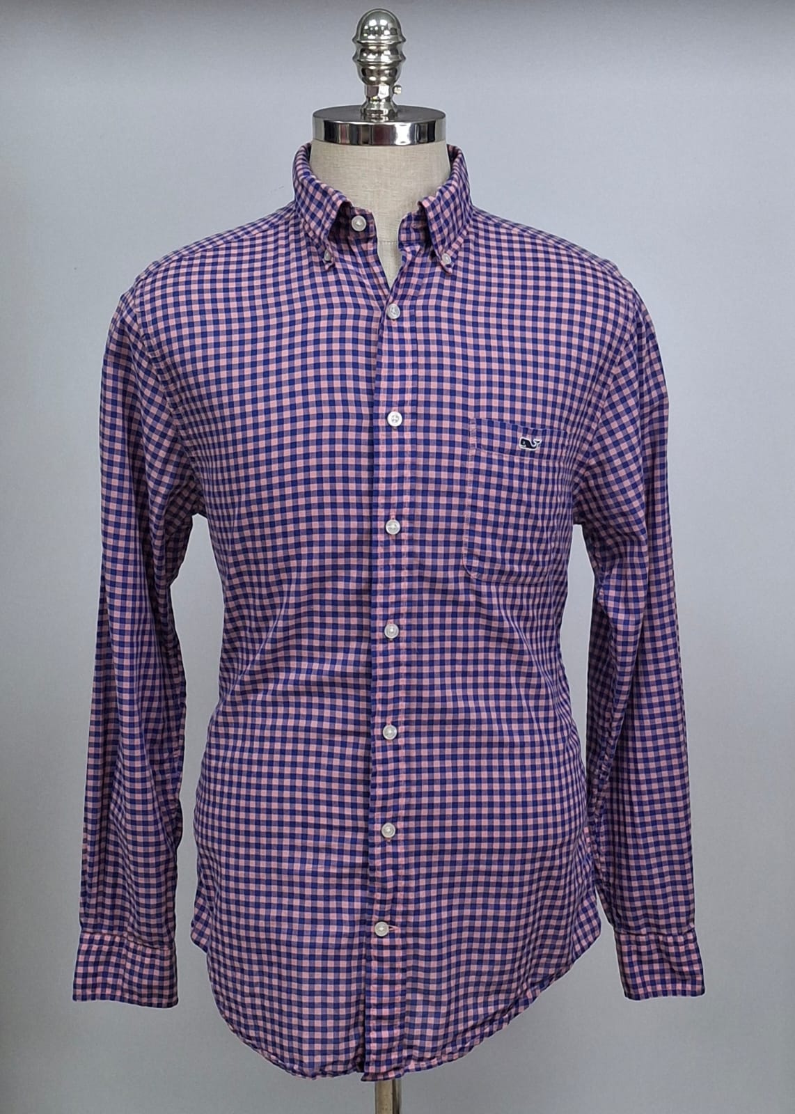 Camisa de botones Vineyard Vines 🐳 con patrón de cuadros en color rosado y azul Talla M Entalle Slim Fit