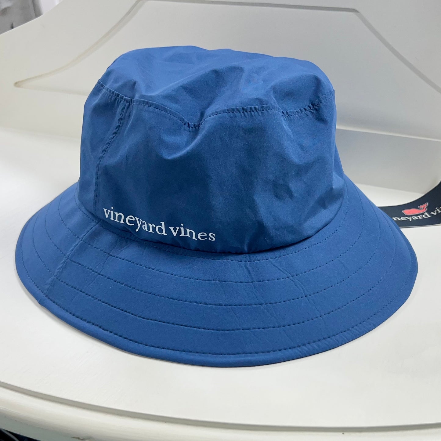 Sombrero Vineyard Vines 🐳 color Azul  Con protección solar Talla OS