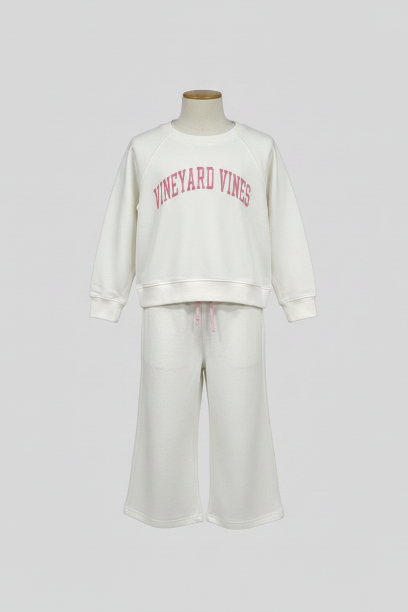 Conjunto de Sueter y pantalón de niña Vineyard Vines 🐳 color blanco con logo rosado Talla S (8-10)