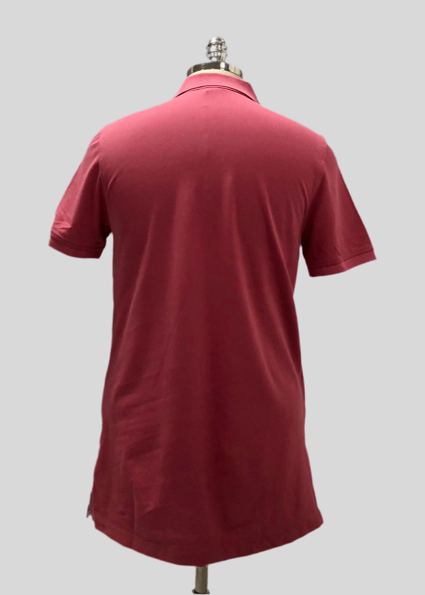 Camiseta Polo Brooks Brothers 🐑 color rosado oscuro Talla M Entalle Slim Fit