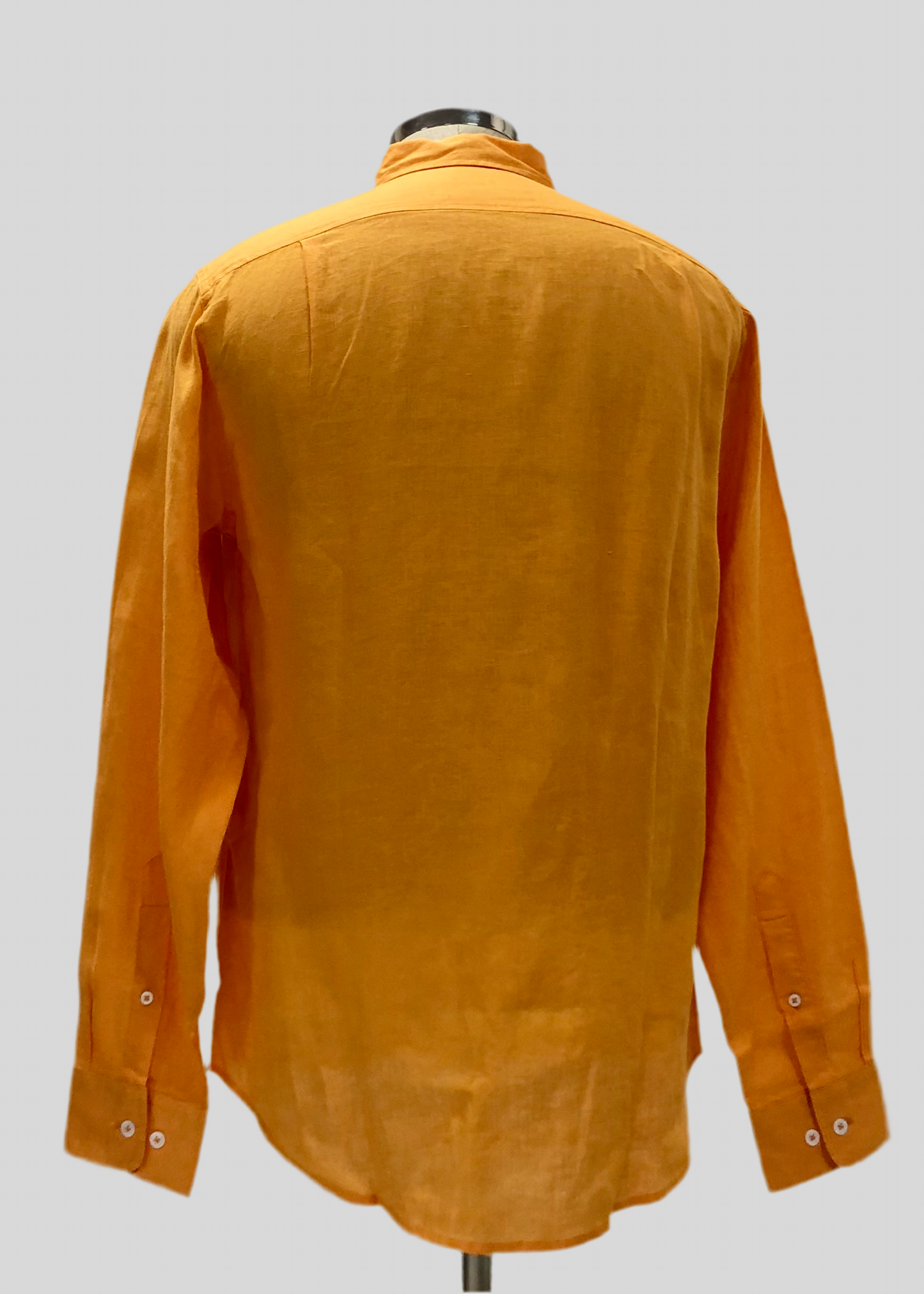 Camisa de botones Psycho Bunny 🐰  Tela de lino color naranja intenso Talla S Entalle Regular