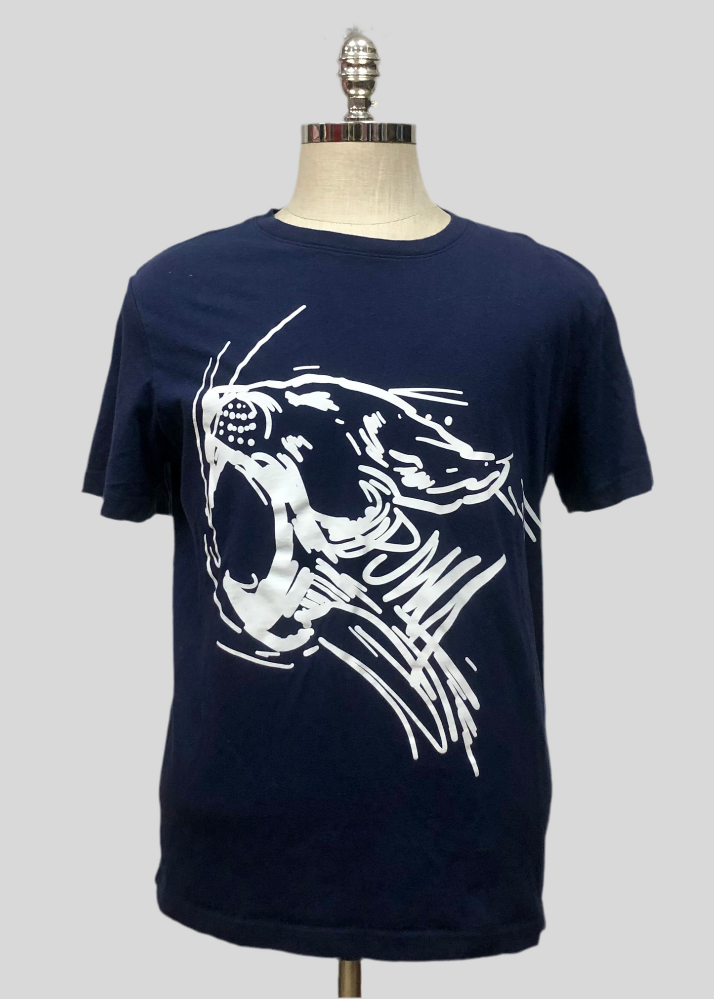 Camiseta cuello redondo Puma 🐆 color azul navy con el logo Puma Head en blanco Talla L