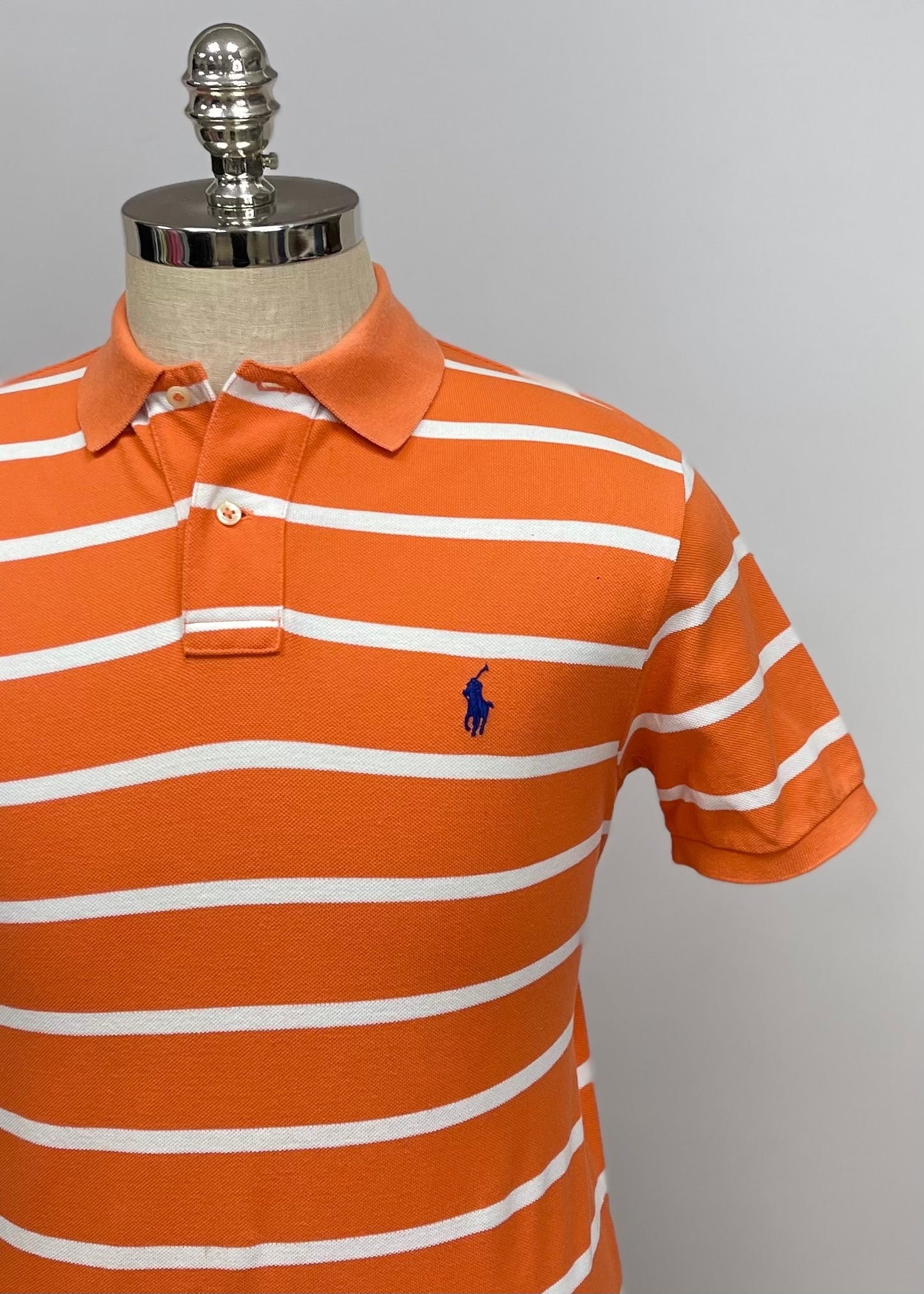 Camiseta Polo Ralph Lauren 🏇🏼 con patron de rayas en color naranja y blanco Talla M Entalle Custom Fit