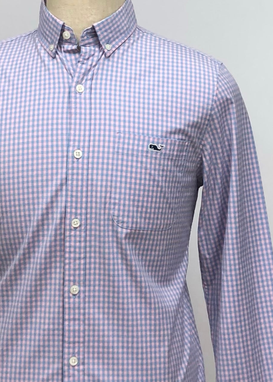 Camisa de botones Vineyard Vines 🐳 con patrón de cuadros en color rosado y celeste Talla S Entalle Slim Fit