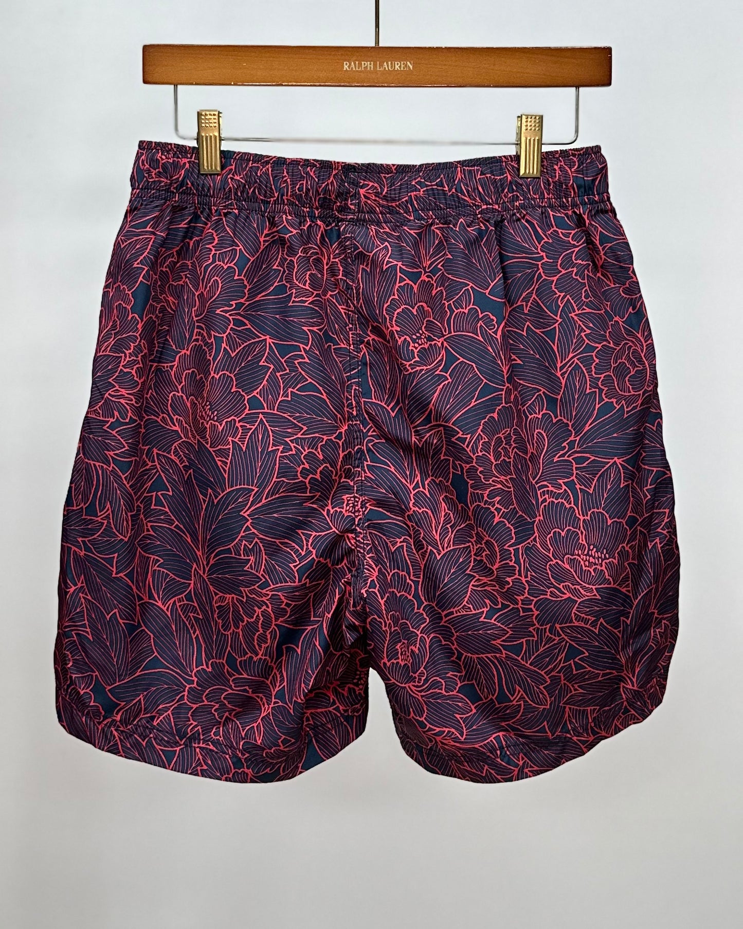 Shorts de baño Nautica ⚓️ con diseño floral en color rojo oscuro y negro talla S