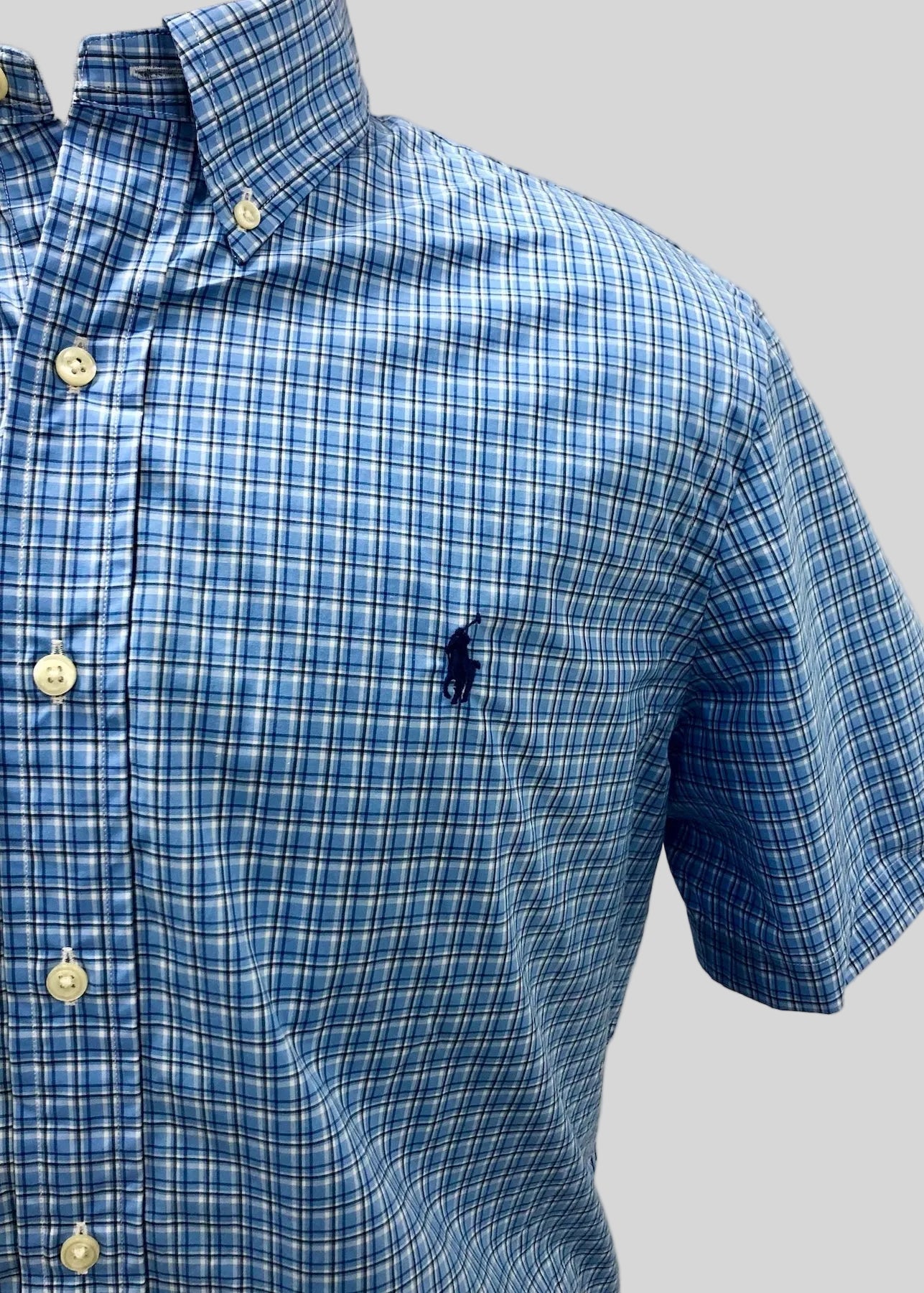 Camisa Polo Ralph Lauren 🏇🏼 Color celeste de cuadros en color azul y blanco Talla L Entalle Regular