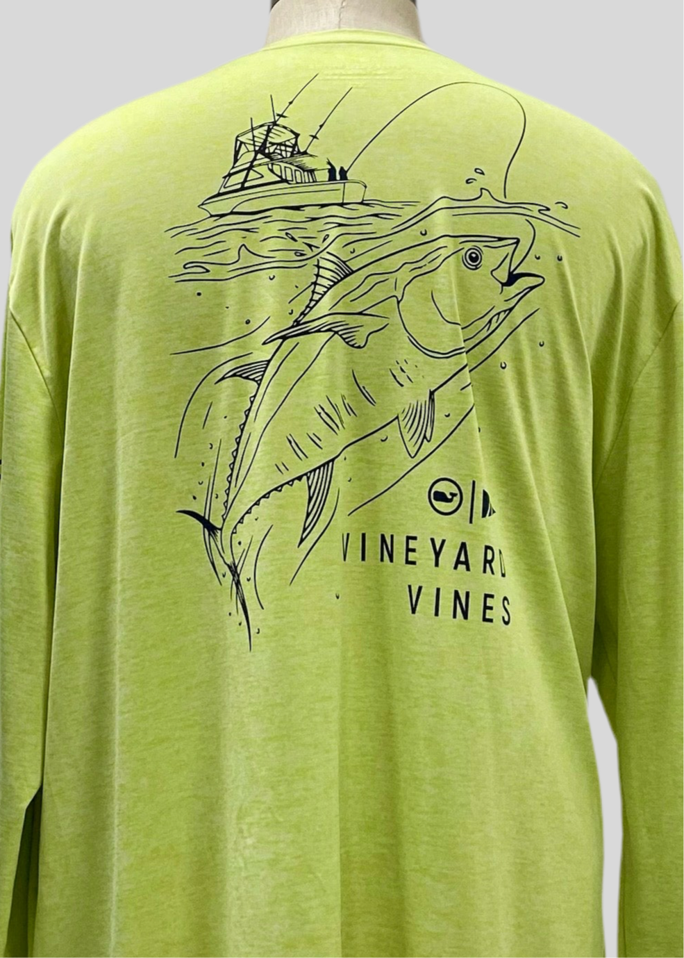 Camiseta cuello redondo Vineyard Vines 🐳 Performance color verde claro con Diseño de pesca Talla XXL