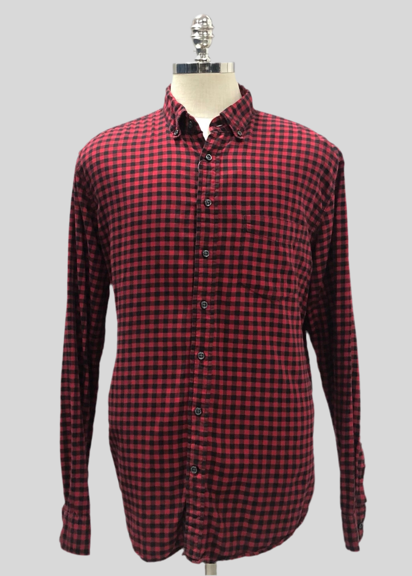 Camisa de botones GAP 🇺🇸 de cuadros en color rojo y negro Talla XL Entalle Regular