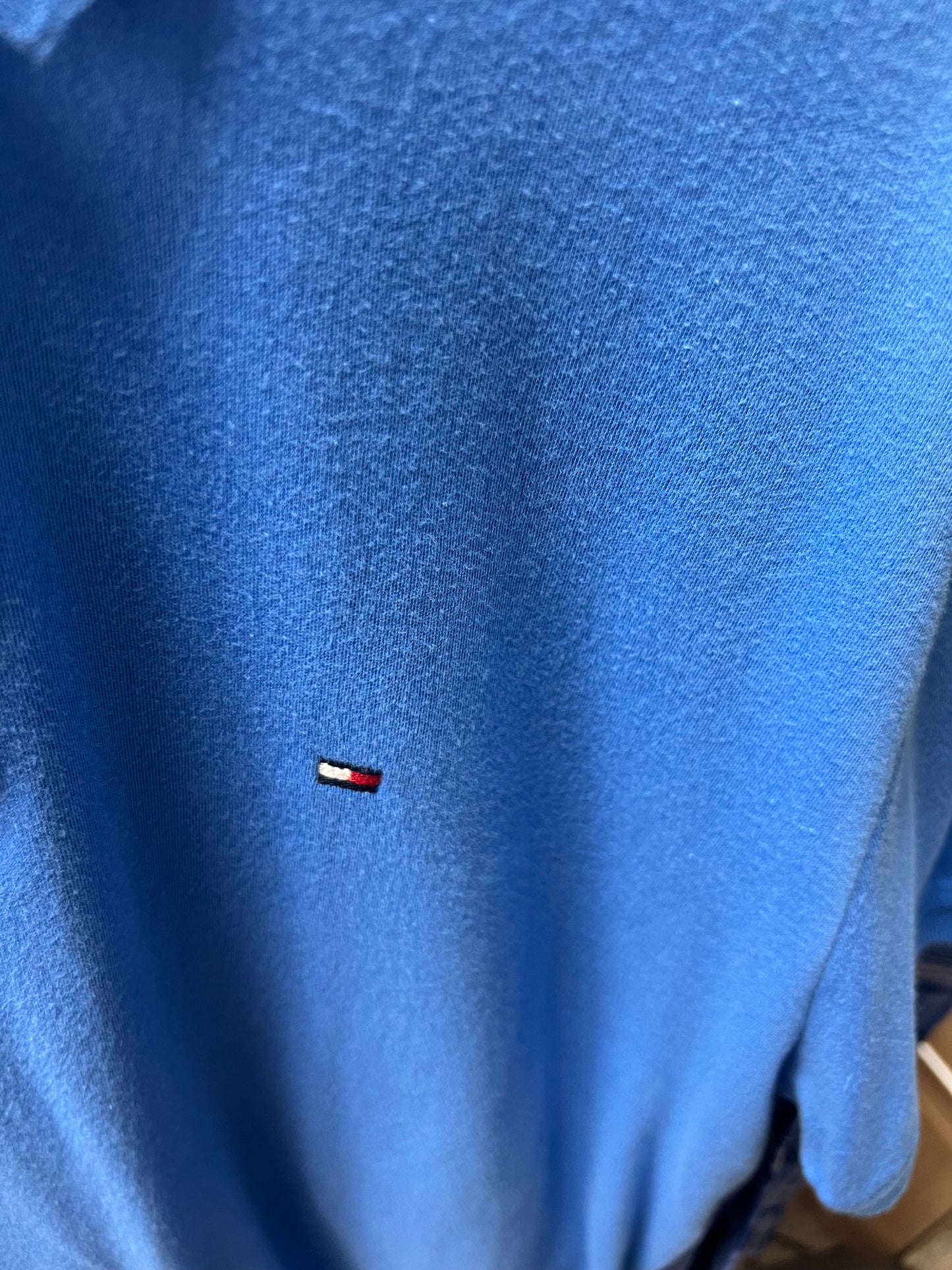 Camiseta Polo Tommy Hilfiger 🇺🇸 color azul Talla L Entalle Custom Fit (ver descripción)