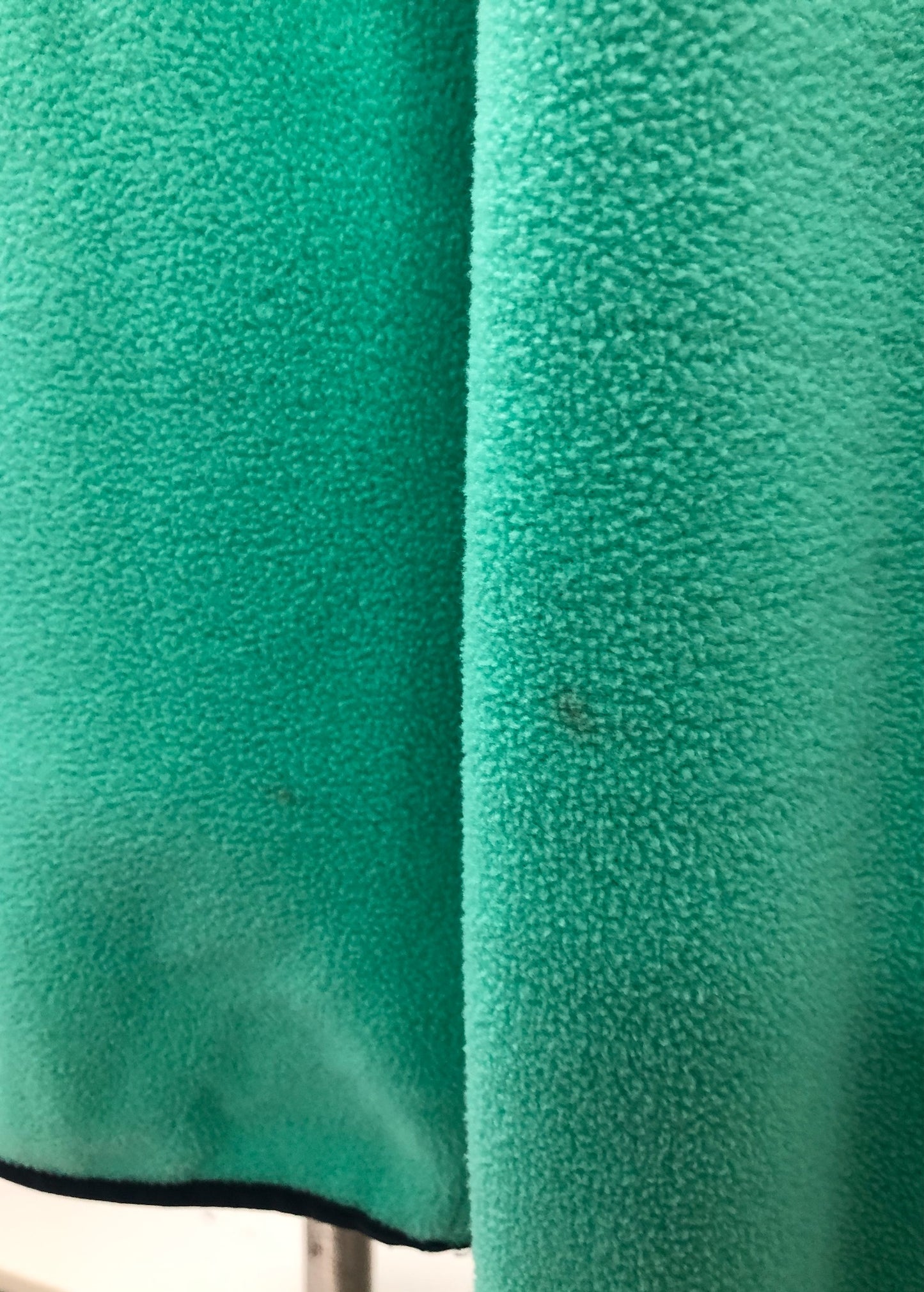 Sueter Pullover Vineyard Vines 🐳 color verde intenso y azul navy Tela algodón Talla M (ver descripción)