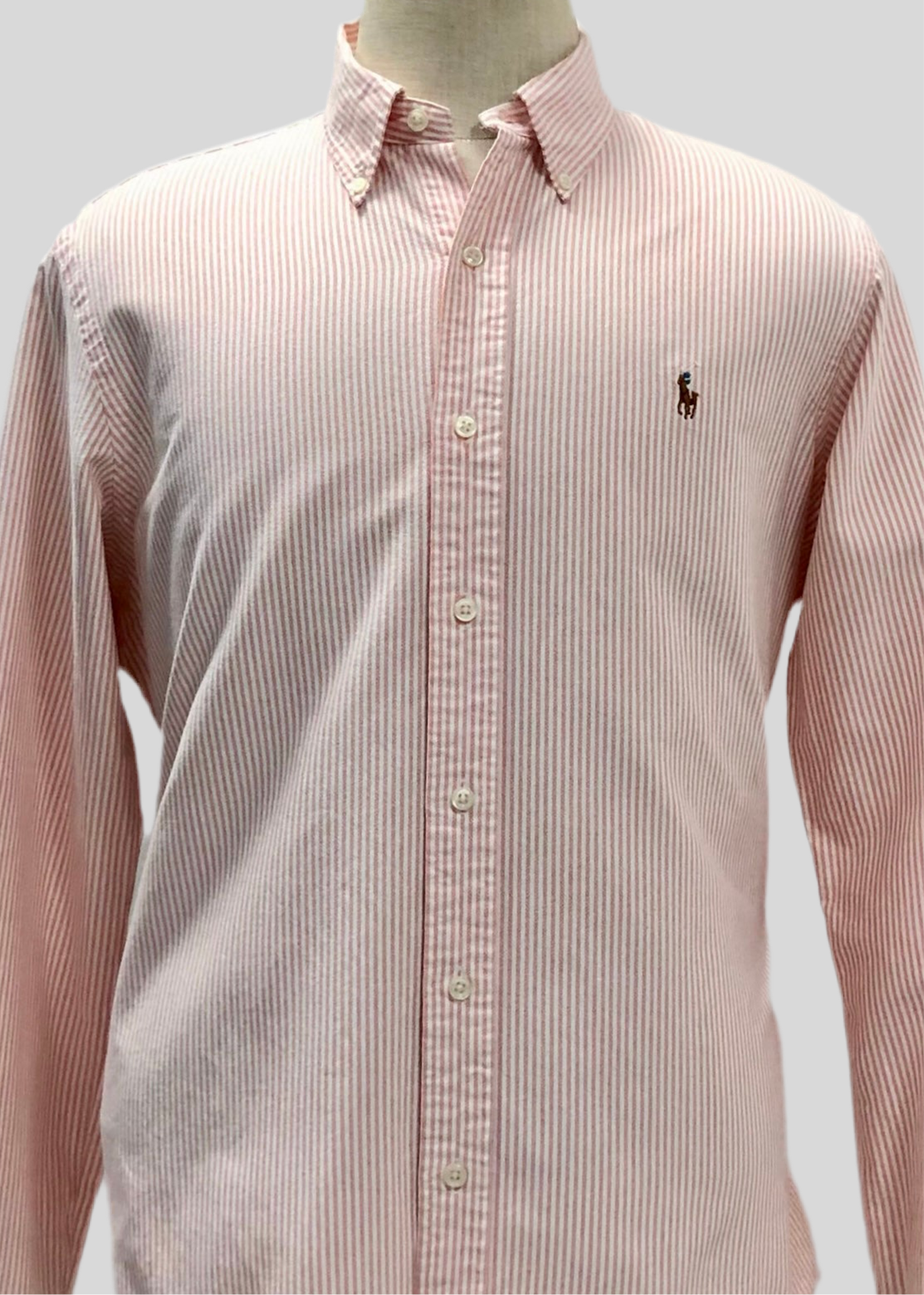Camisa Polo Ralph Lauren 🏇🏼 Oxford de rayas en color salmón y blanco Talla L Entalle Regular
