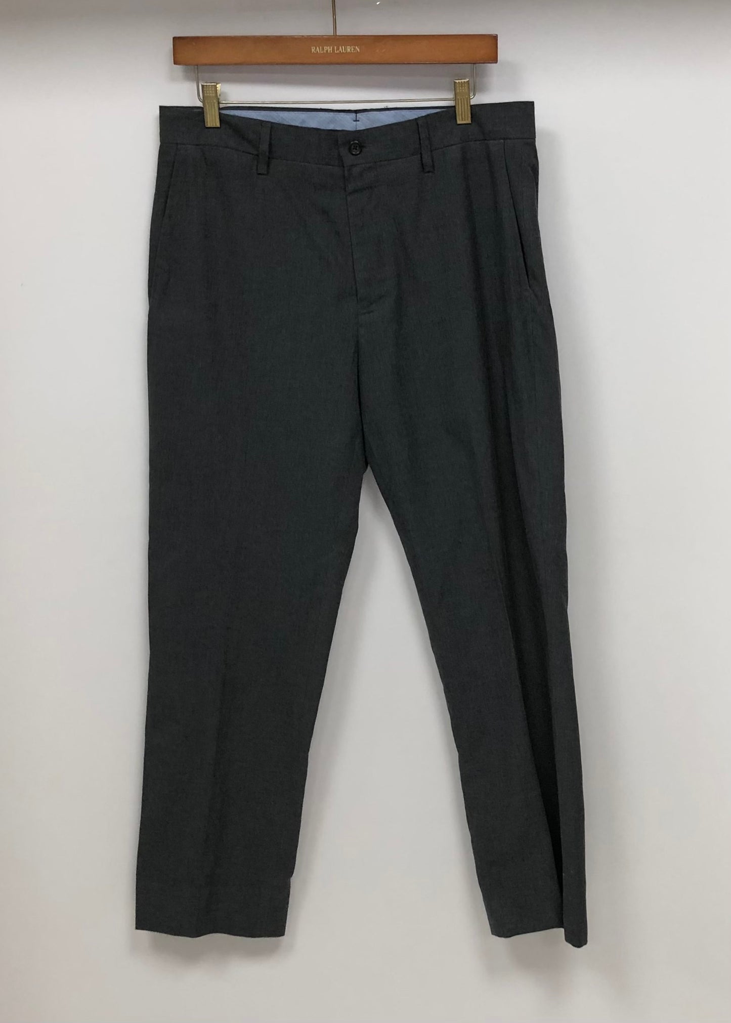 Pantalon de vestir Polo Ralph Lauren Color gris oscuro Talla 33 Corte Stretch Straight Fit (Recto)