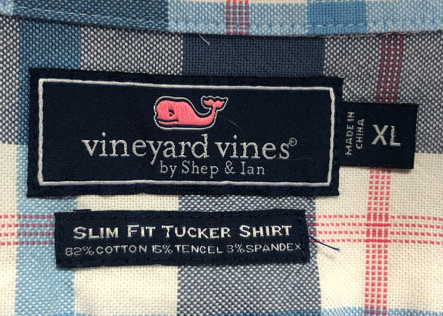 Camisa de botones Vineyard Vines 🐳 de cuadros en color rojo, azul, celeste y blanco Talla XL Entalle Slim Fit
